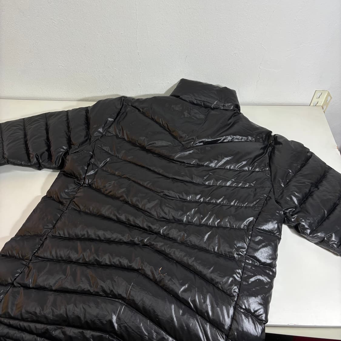 우먼XL 아디다스 블랙 핑크로고 구스다운 경량패딩점퍼 상품이미지3