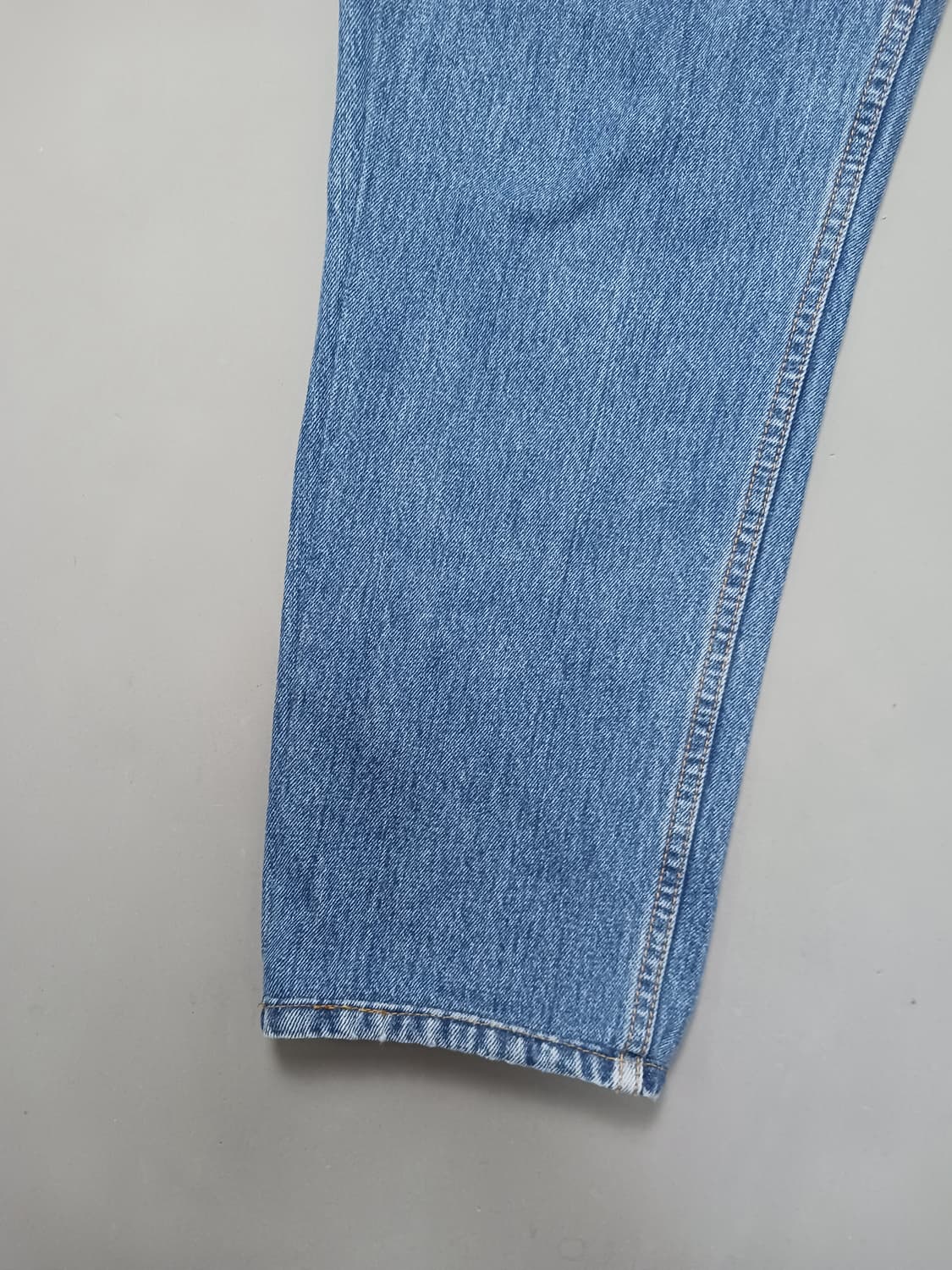 [34] 리바이스 550 스톤워싱 릴렉스드진 청바지 상품이미지3