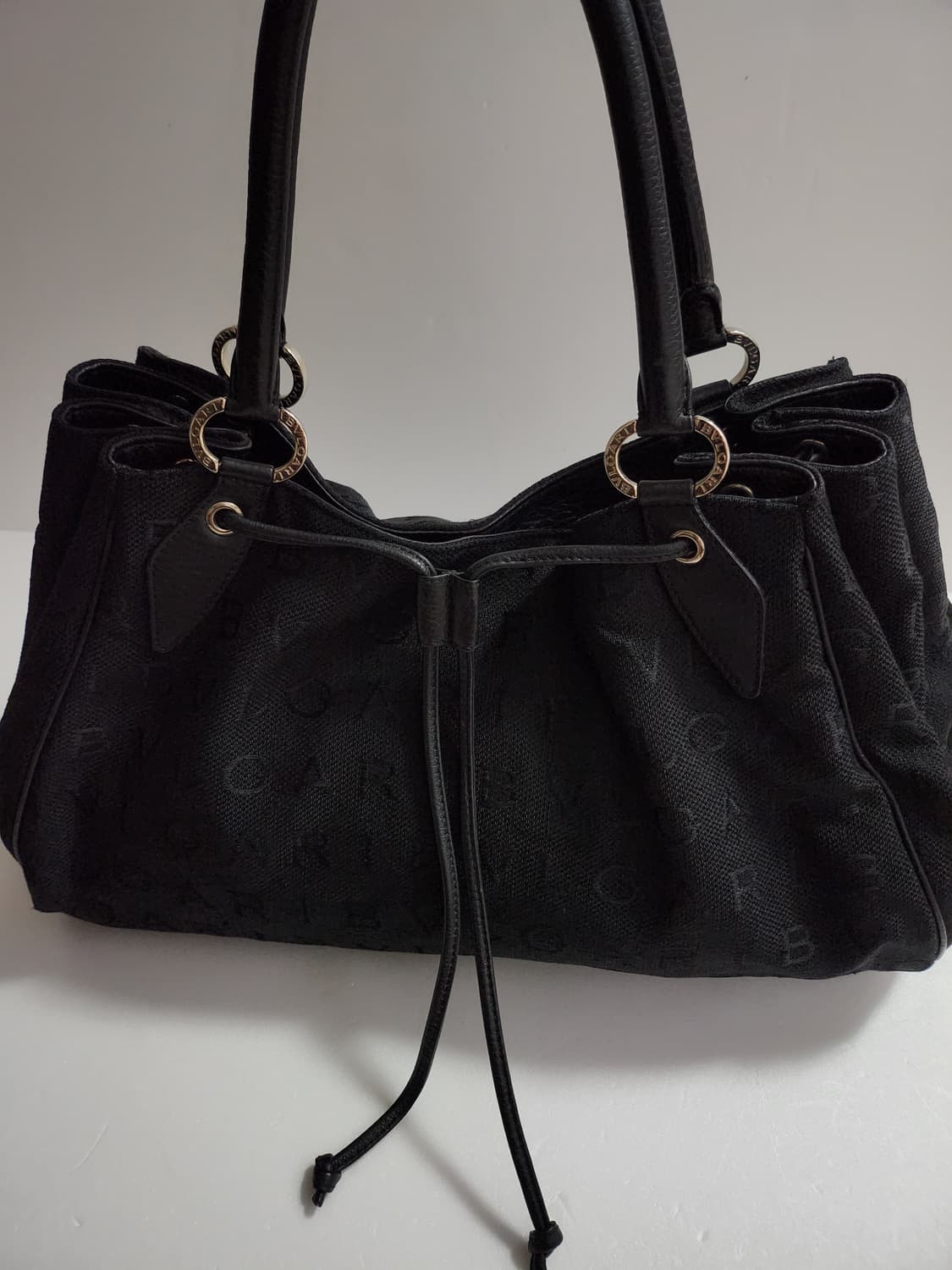 불가리 숄더백 여성 가방 빅백 상품이미지1