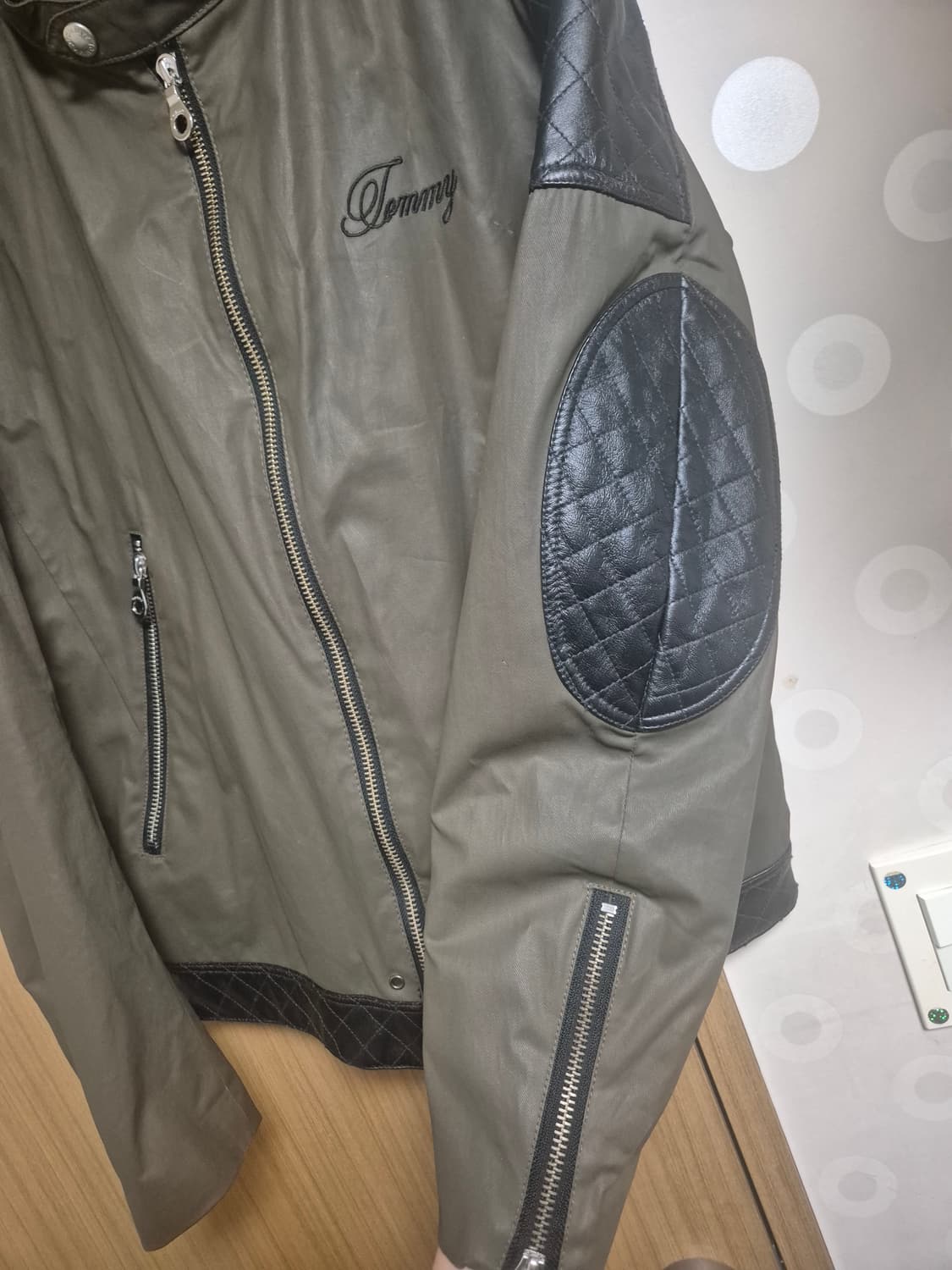 타미힐피거 바이커 크롭 자켓 판매합니다! L 상품이미지2