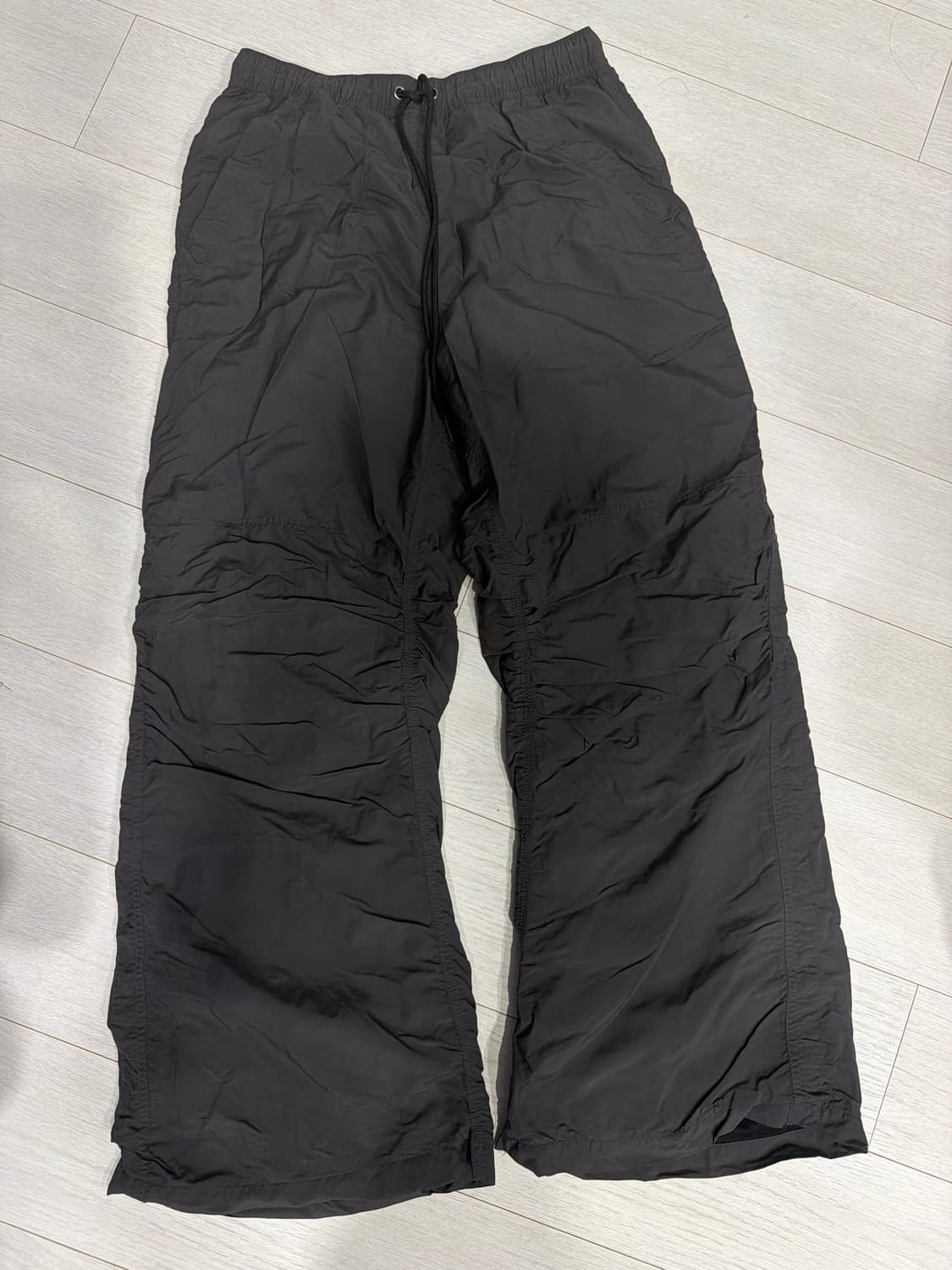 폴리테루 휴먼인덱스 나일론 시어링 플라레드 팬츠 1사이즈 차콜 상품이미지1