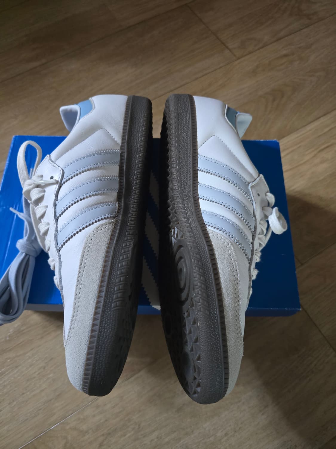 아디다스 삼바 OG 화이트 스카이 블루(헤일로블루) 상품이미지2