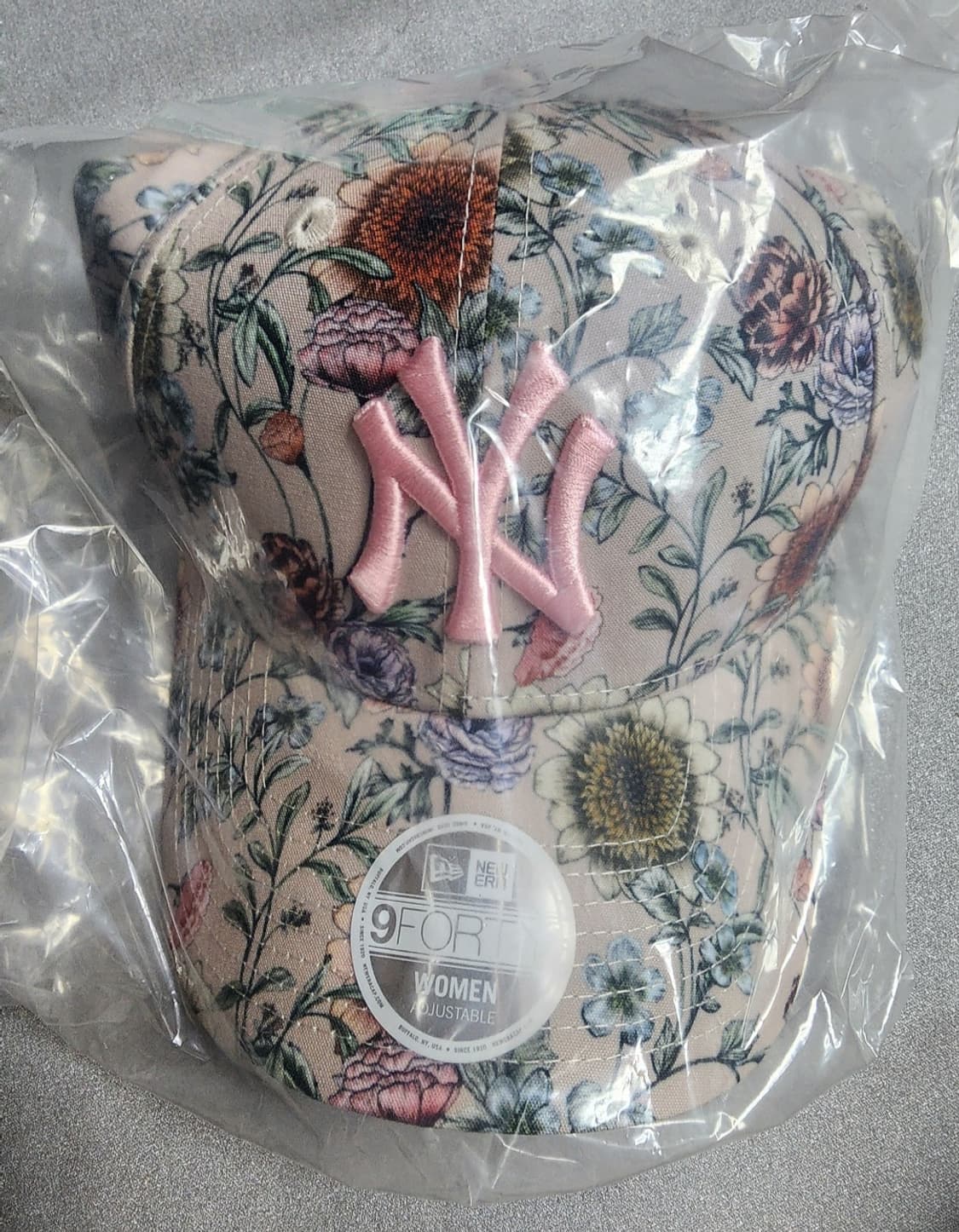 새상품 뉴에라 9FORTY WOMEN 플로럴 볼캡 팝니다 (플라워 볼캡) 상품이미지3