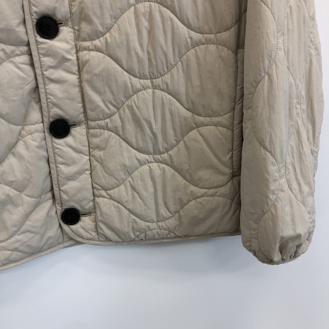 YALE 예일 웜업 퀼팅자켓 L  상품이미지3