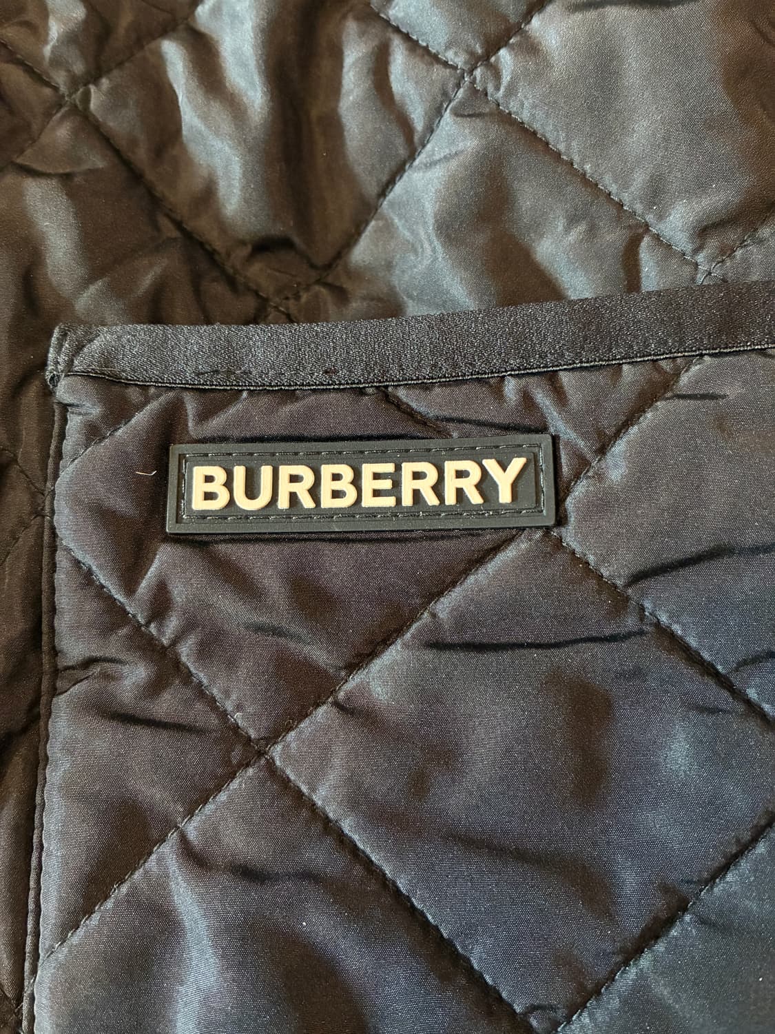 M) 버버리 타이팅 퀄팅 코트 블랙 상품이미지2