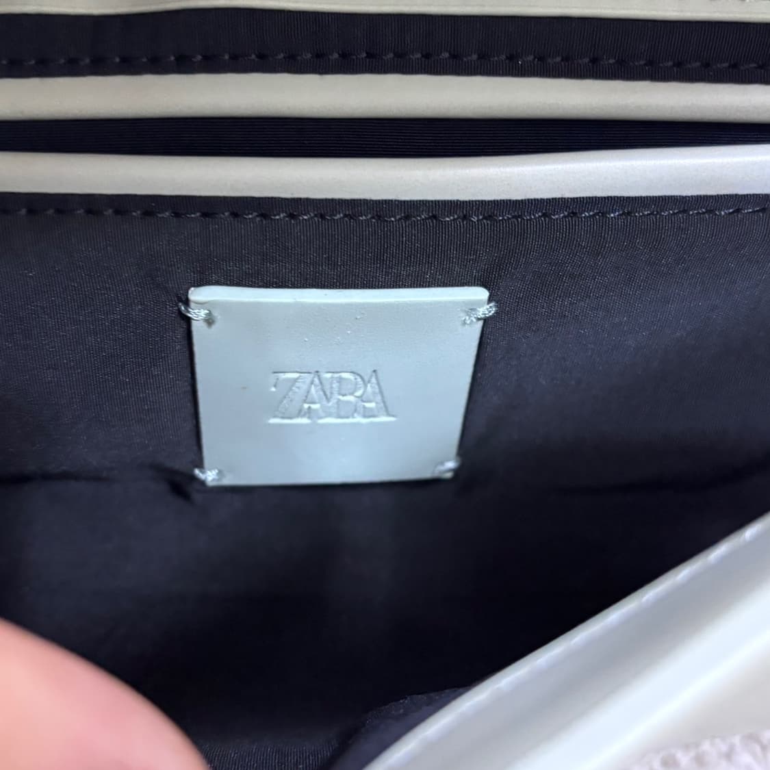 F 자라 언발란스 플랩 바게트 숄더백 0409E 상품이미지4