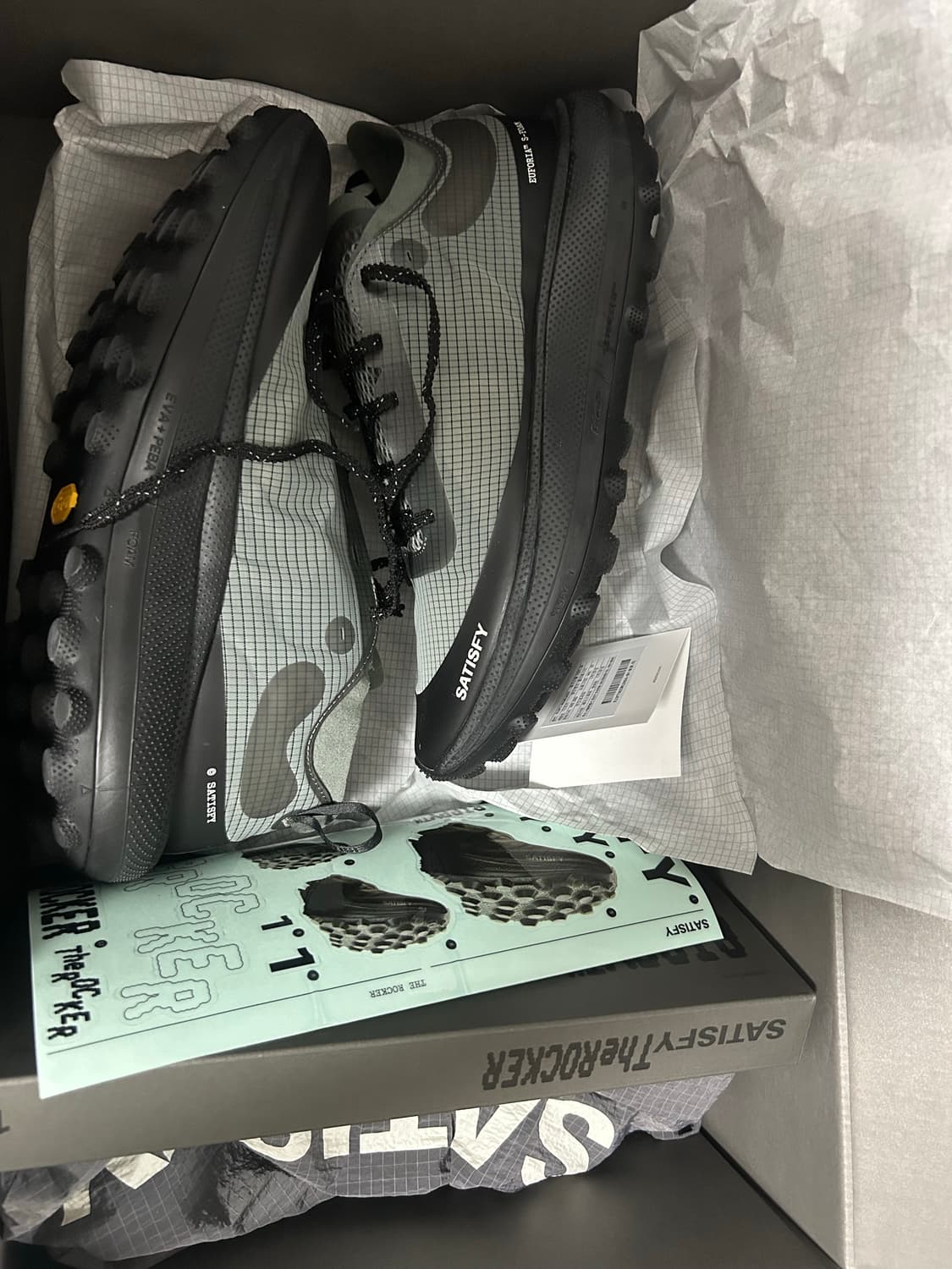 새티스파이 더라커 쉐도우 US8.5 265 (새제품) 상품이미지1