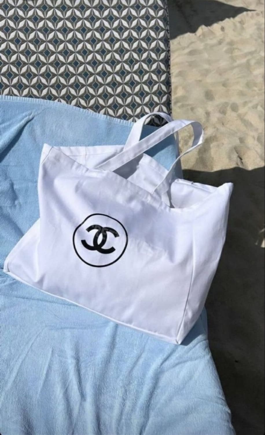 샤넬 뷰티 빅 에코백 화이트   상품이미지7