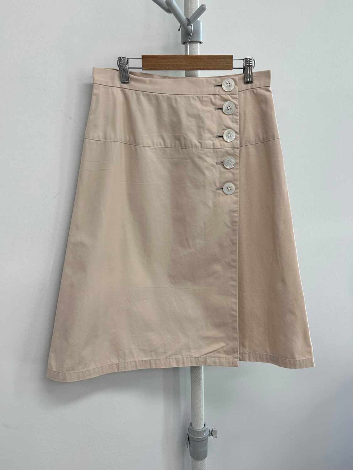 마가렛호웰 버튼 디자인 스커트 상품이미지1