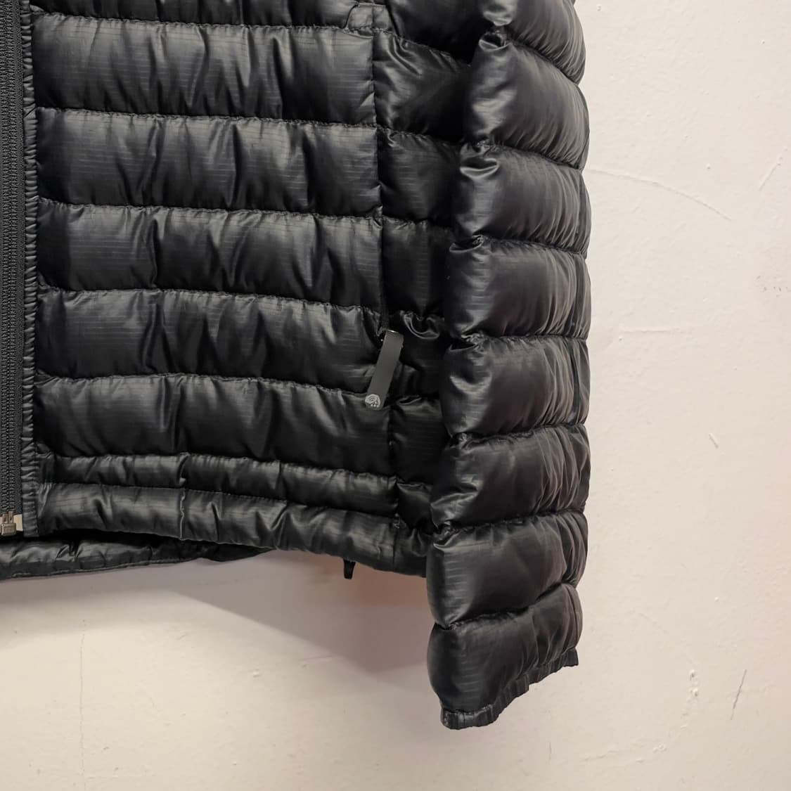 마운틴 하드웨어 구스다운 후디 경량 패딩 자켓   상품이미지4