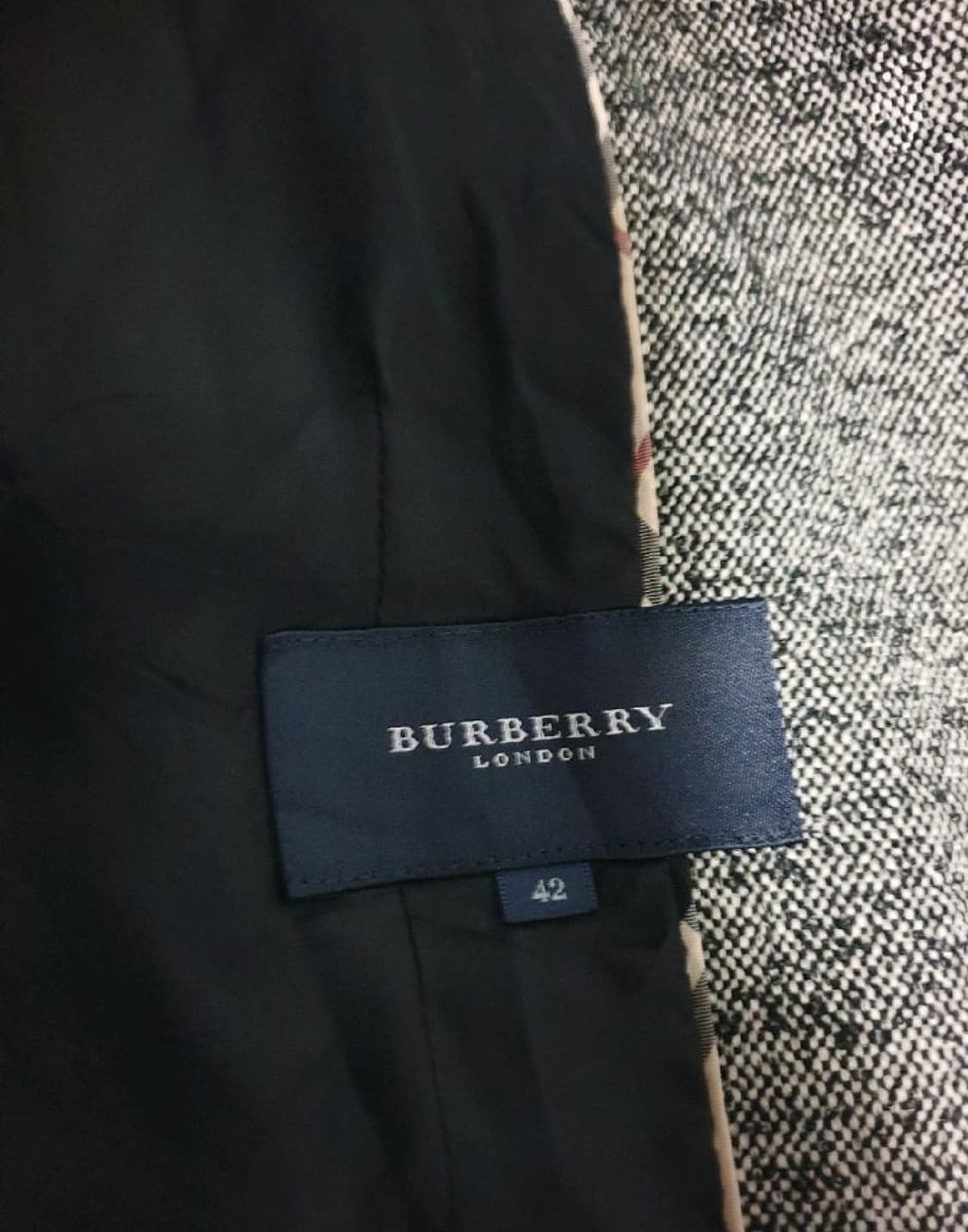 (일본판) 버버리 우먼 앙고라퍼 헤링본 울 럭셔리 자켓 그레이 (66) 상품이미지3