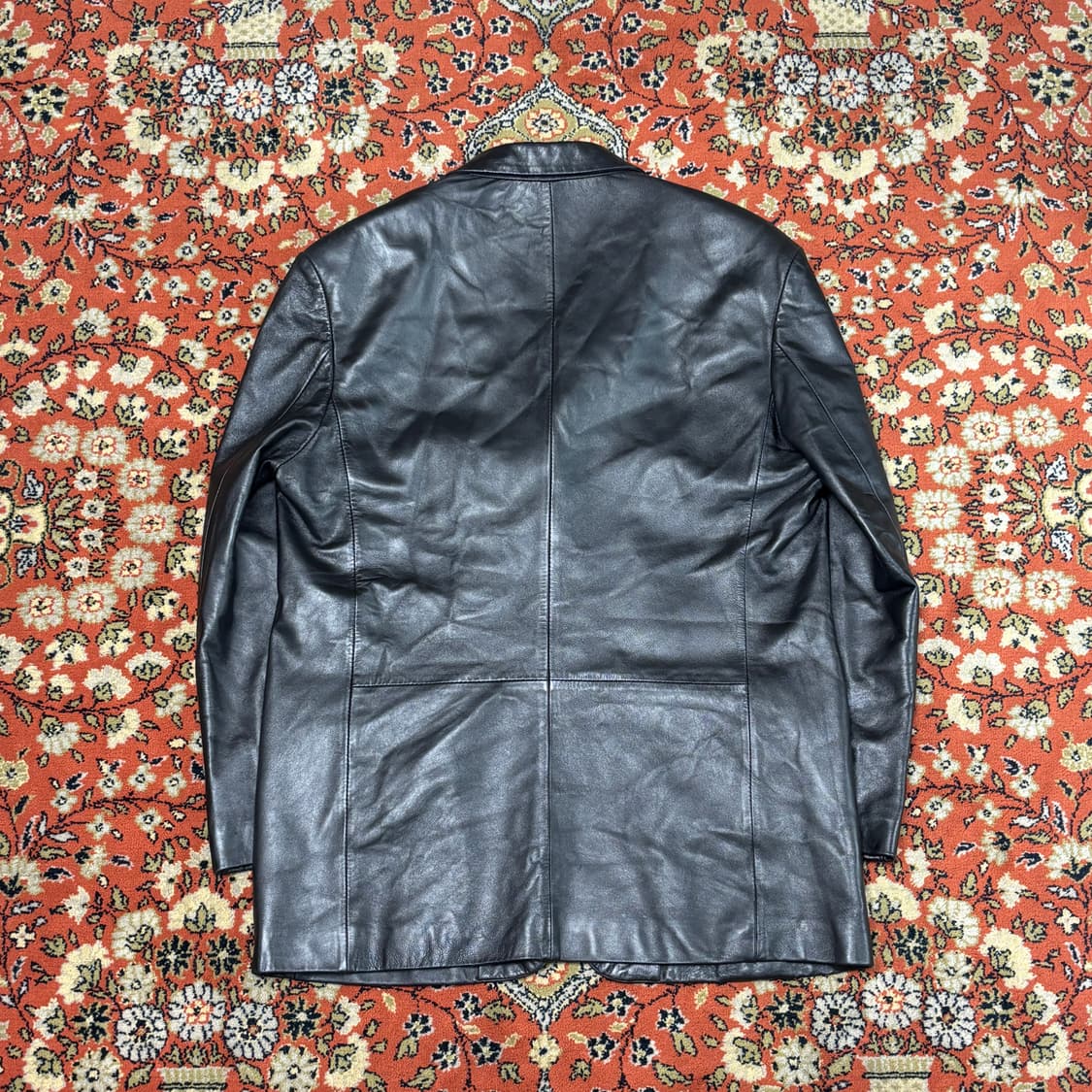 [착용샷] 빈티지 리얼레더 램스킨 블레이저 105 상품이미지3