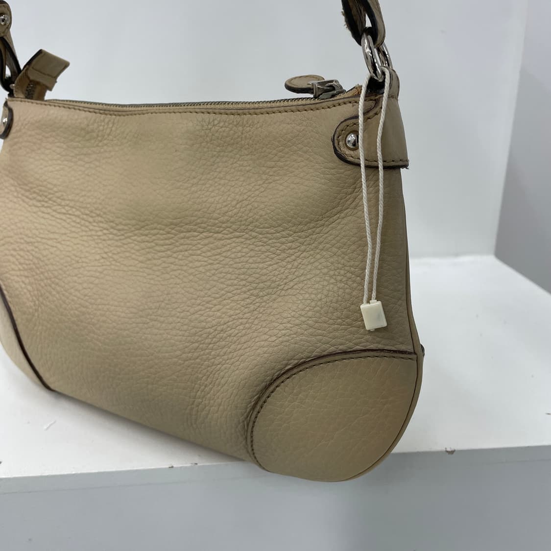페라가모 미니 실버 간치니 베이지 숄더백 가방 상품이미지6