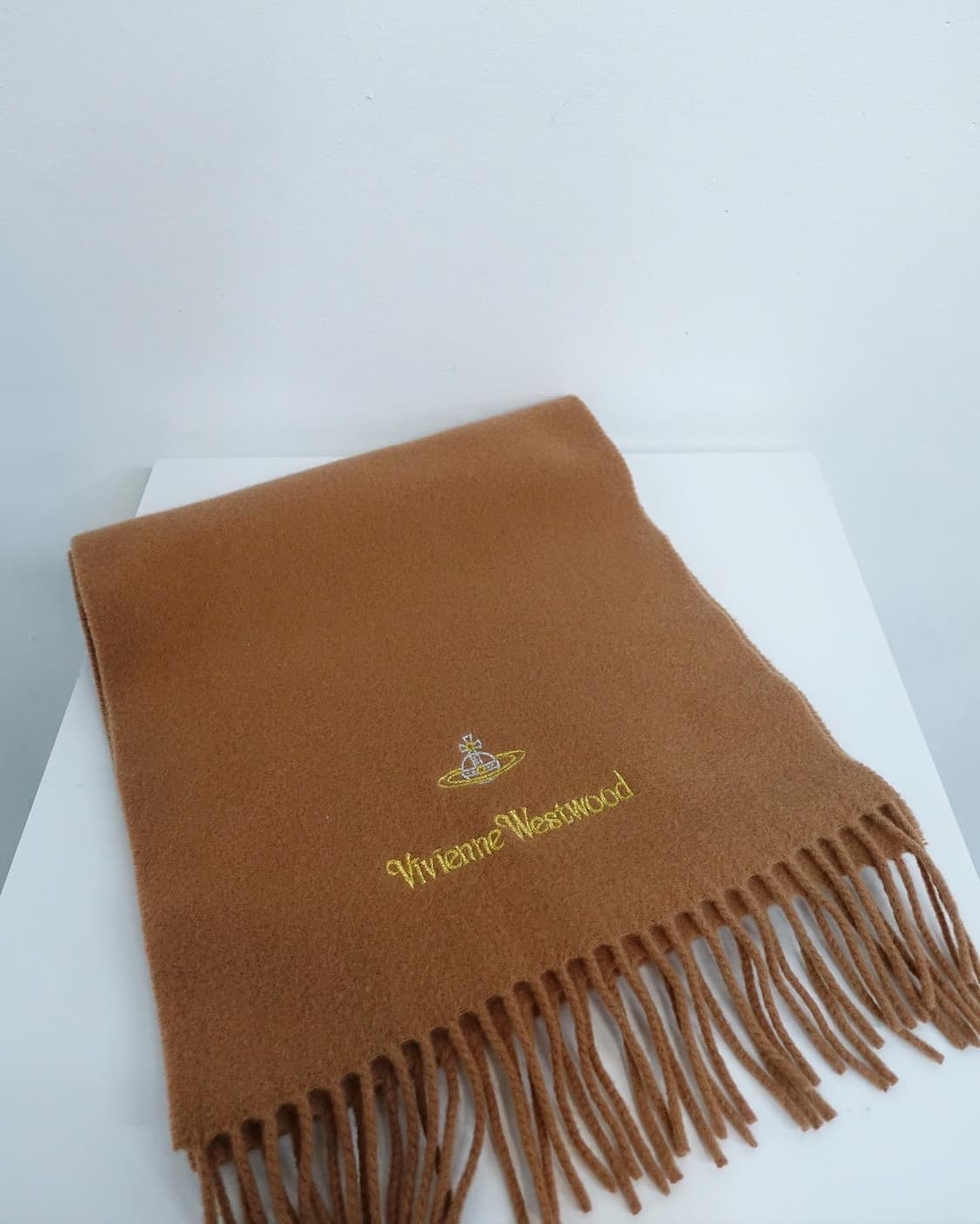비비안웨스트우드 머플러 상품이미지1