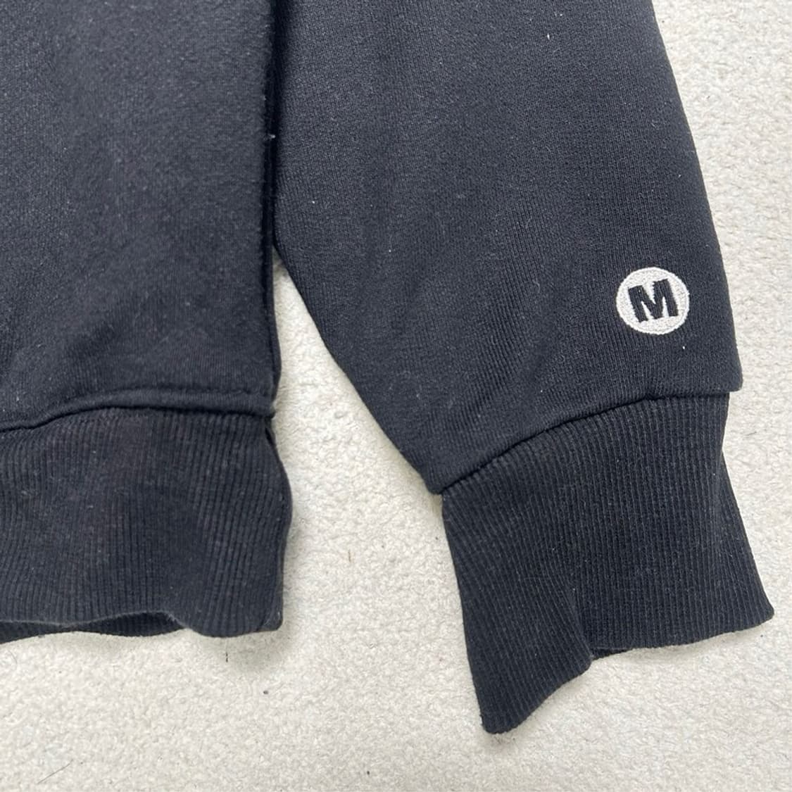 패블러스 아카이브 우먼즈 크롭 베어프렌즈 엠보 자수 스웻셔츠 블랙 M 상품이미지2