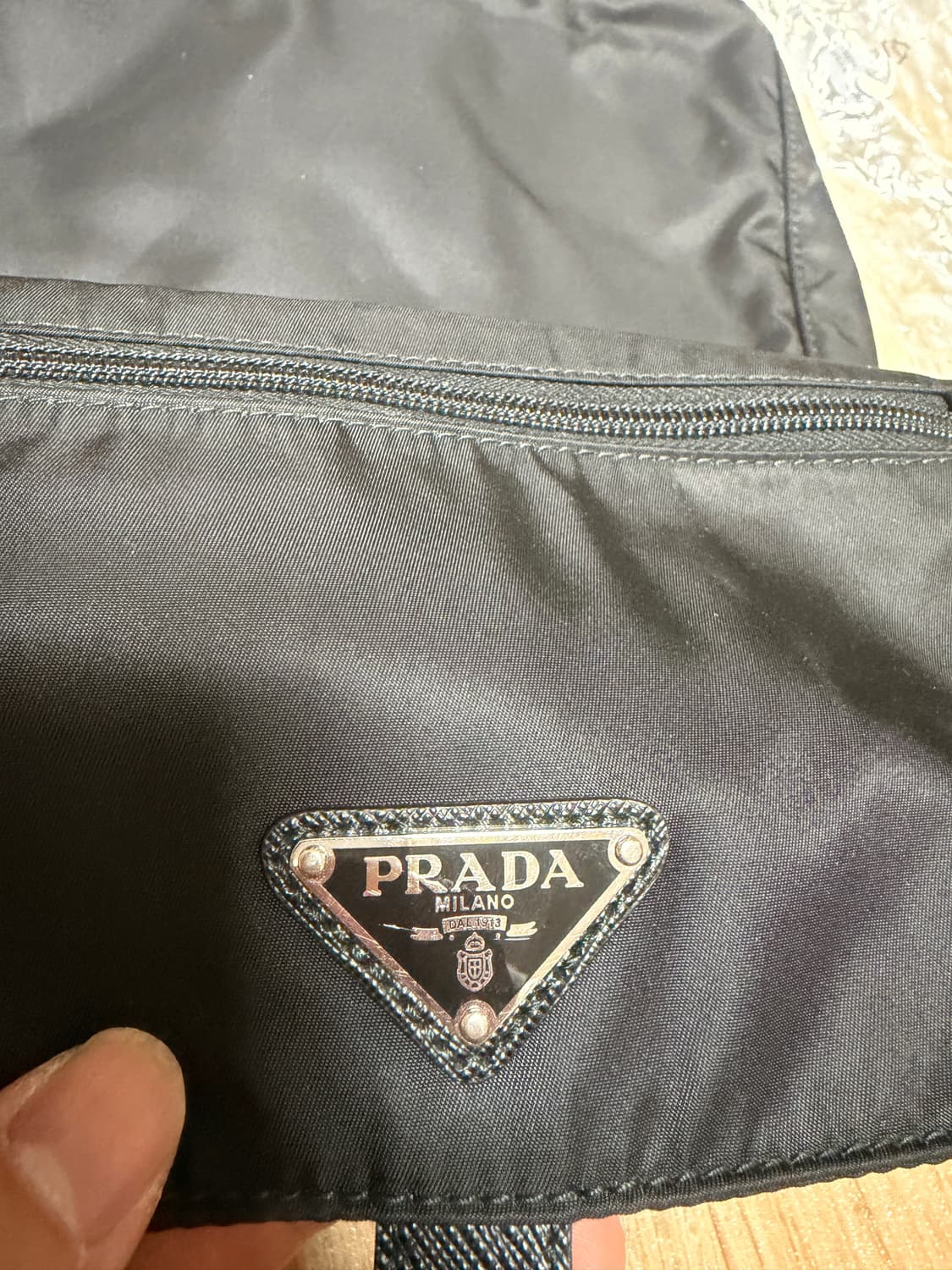 프라다 벨라 삼각로고 포켓 숄더백 (1BD994 RV44 F0002) 상품이미지7