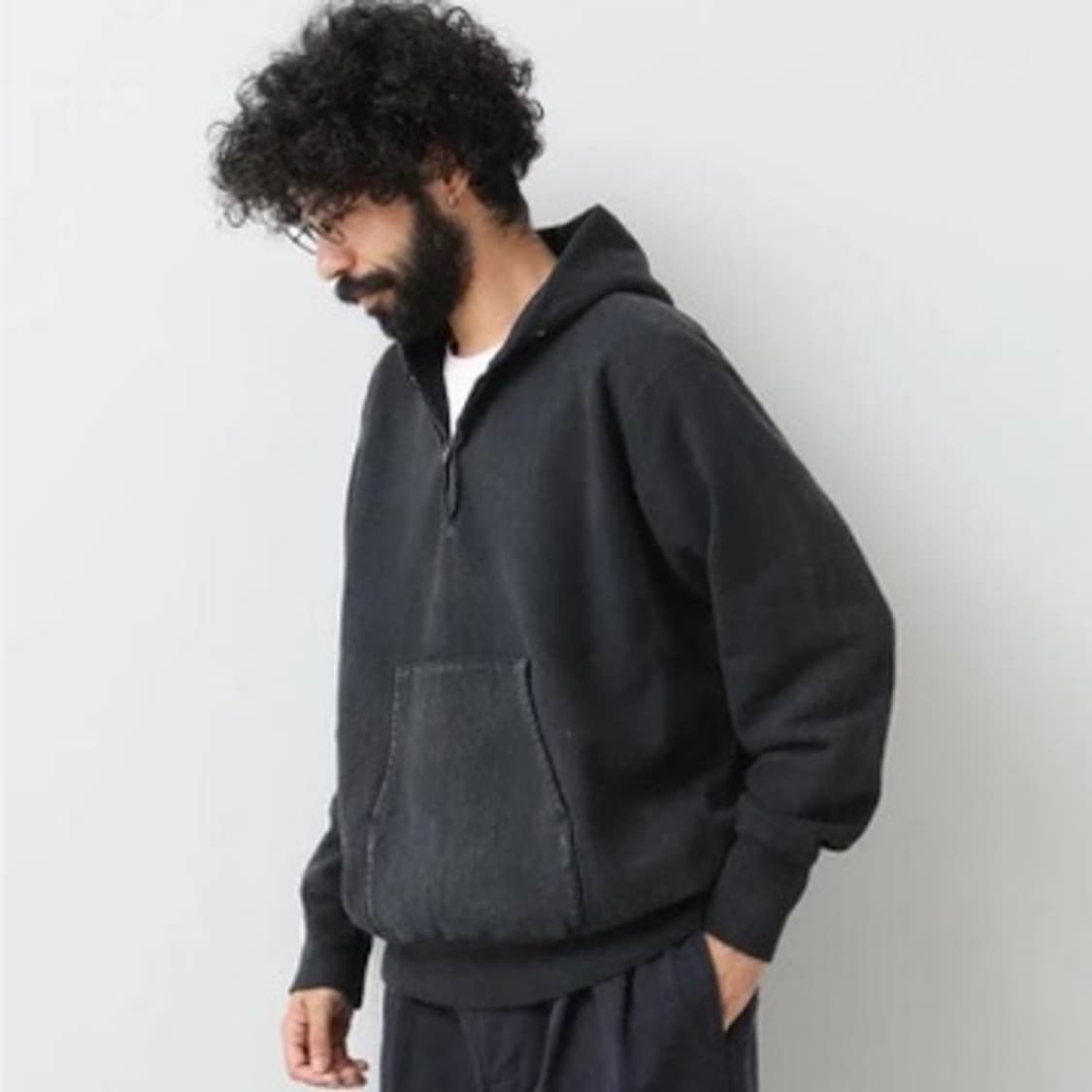 아프레쎄 하프집업 후드 2사이즈 블랙 24FW 상품이미지2