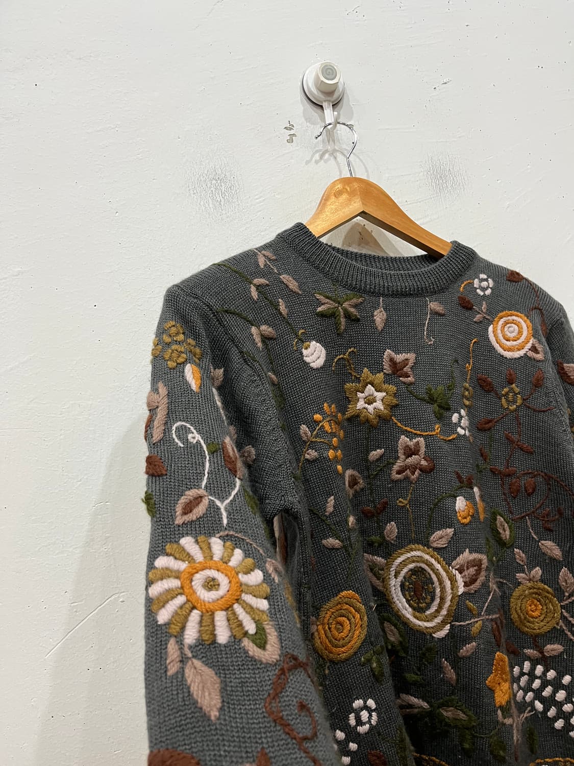 일본빈티지 아플리케 자수 퓨어울 니트 우먼즈  상품이미지4