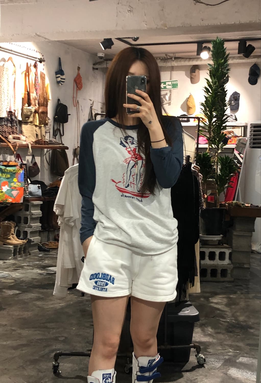 배드블러드 아치 로고 헤비웨이트 라운지 숏츠 - 화이트 상품이미지9