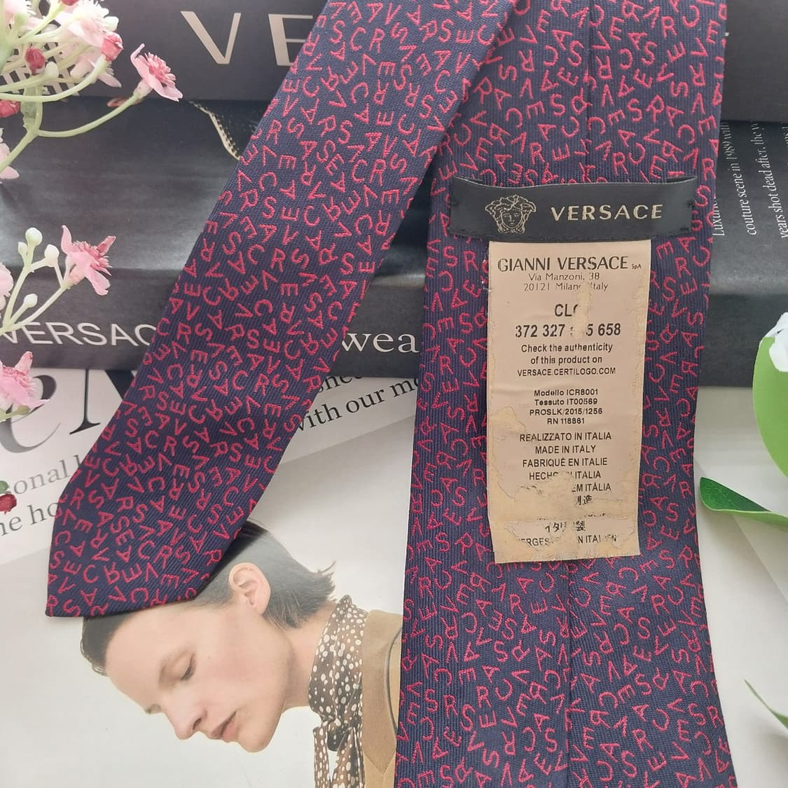 베르사체 실크 네이비&와인 이니셜 넥타이 8.2cm A+등급 K1639
 상품이미지6