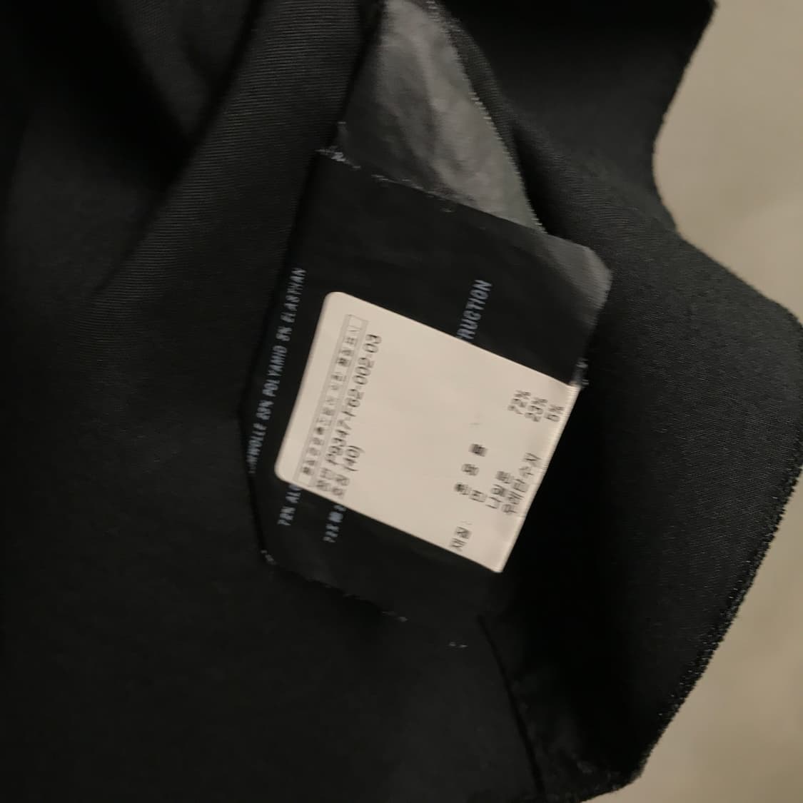 프라다 슬리브리스 탑 블랙 40(W) 상품이미지6