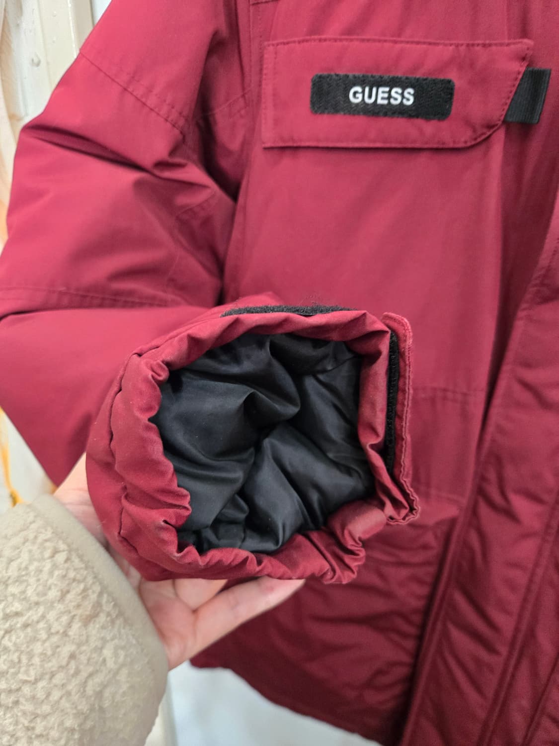 (105,XL) GUESS 게스 오리털 패딩 ! 모자털 너구리털@ 상품이미지4