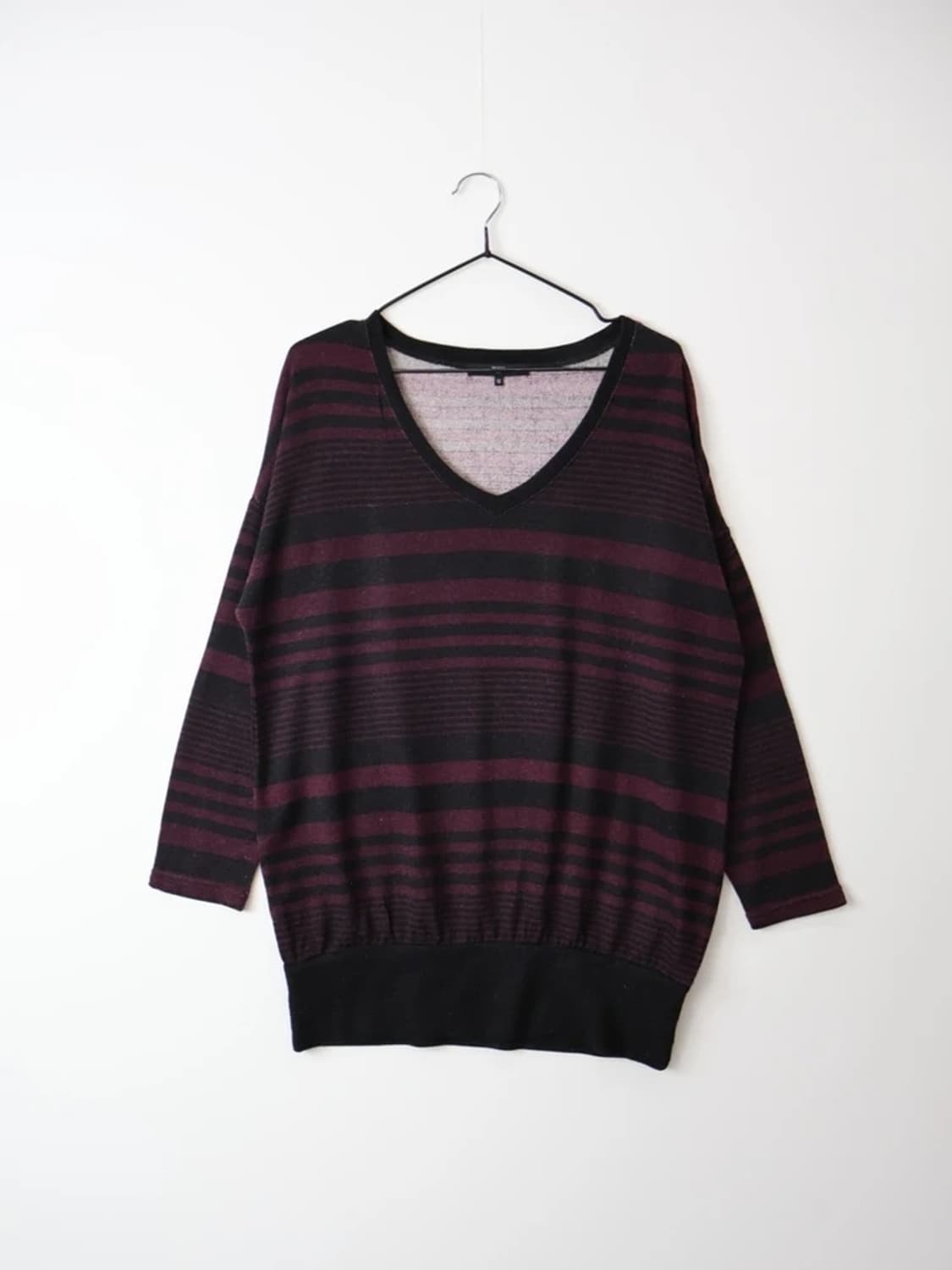 Rush Hour Burgundy Stripe V Neck Knit 상품이미지3