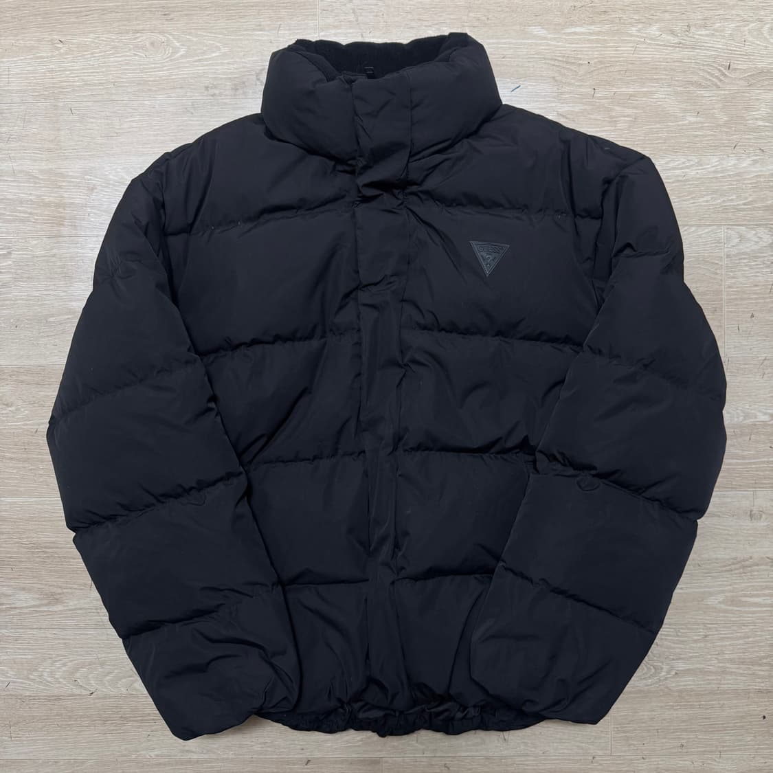 게스 덕다운 푸퍼 패딩 상품이미지1