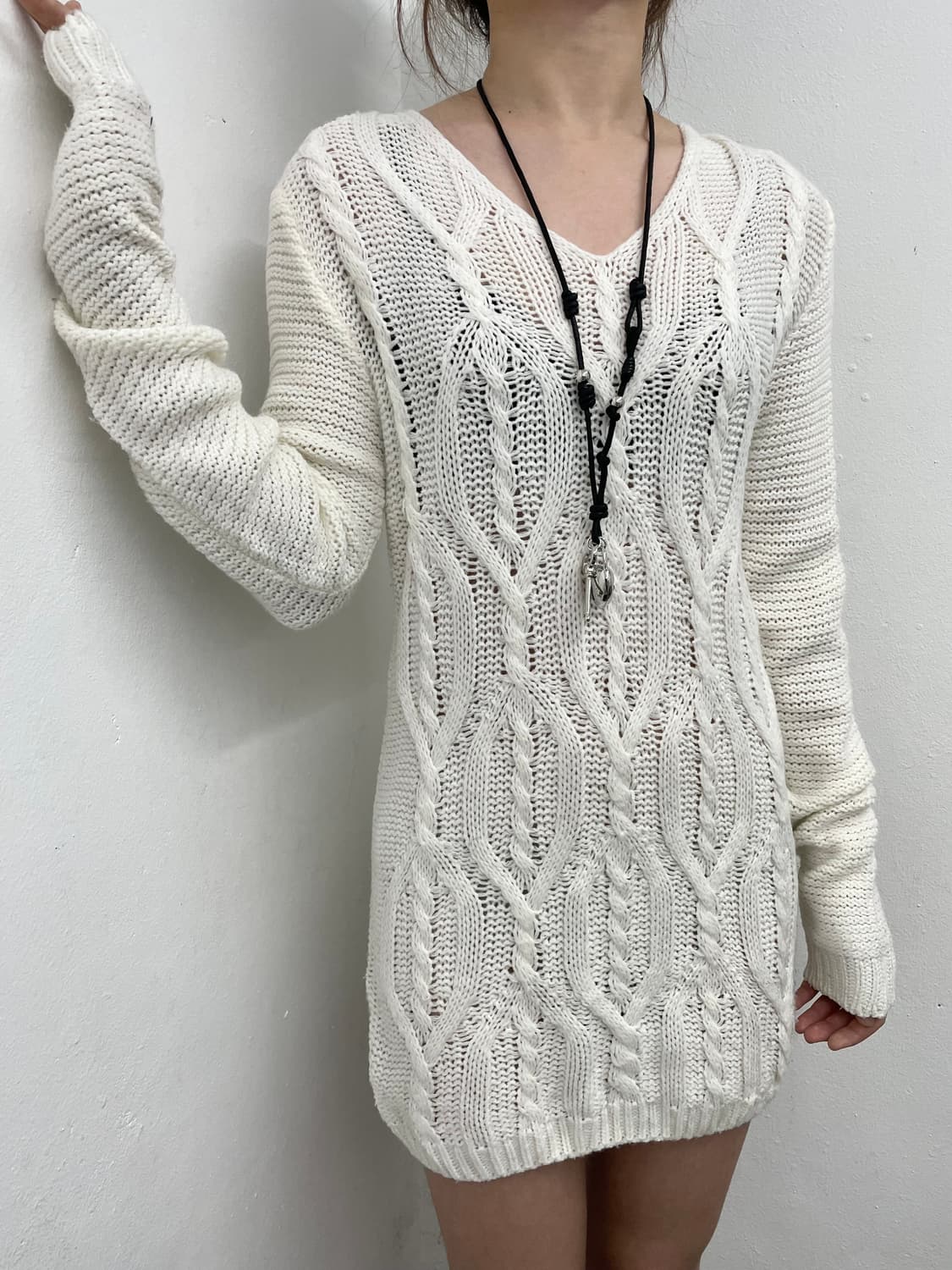 퓨어 화이트 아일렛 니트 원피스 상품이미지1