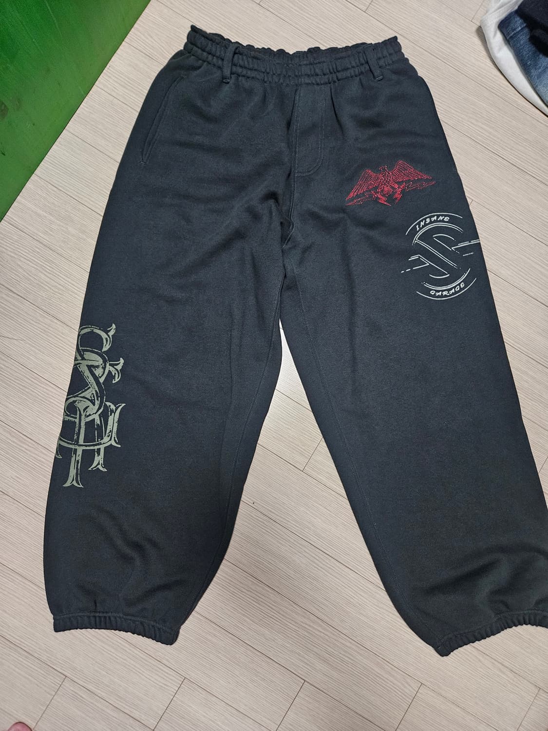 인세인개러지 스웻팬츠 1사이즈 팝니다 상품이미지2