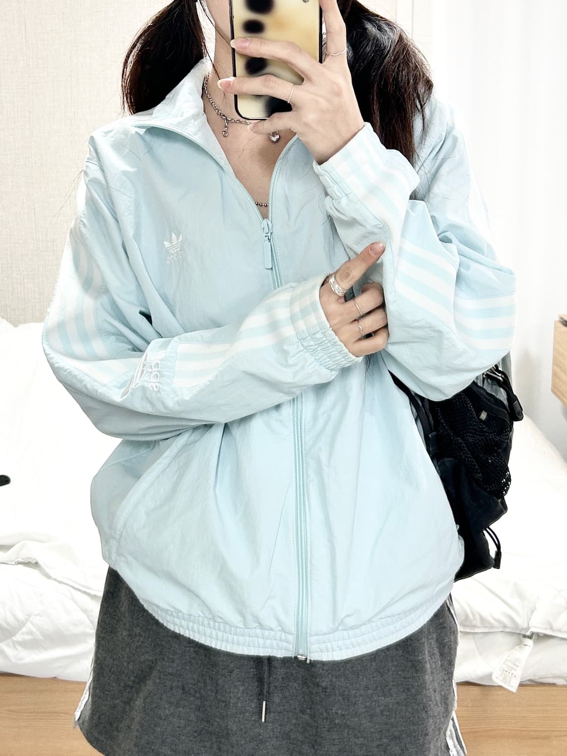 아디다스 자수로고 뮤트하늘 바람막이 상품이미지3