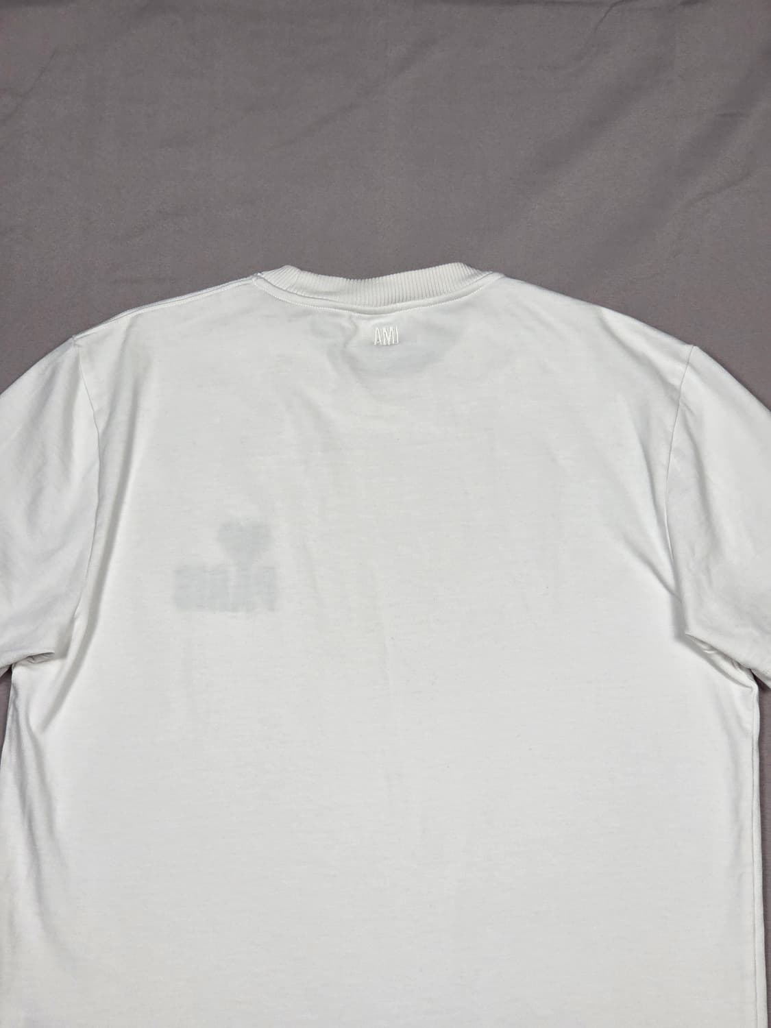 [아미] 파리 아미 드 쾨르 하트 로고 반팔 티셔츠 | S00104 상품이미지7