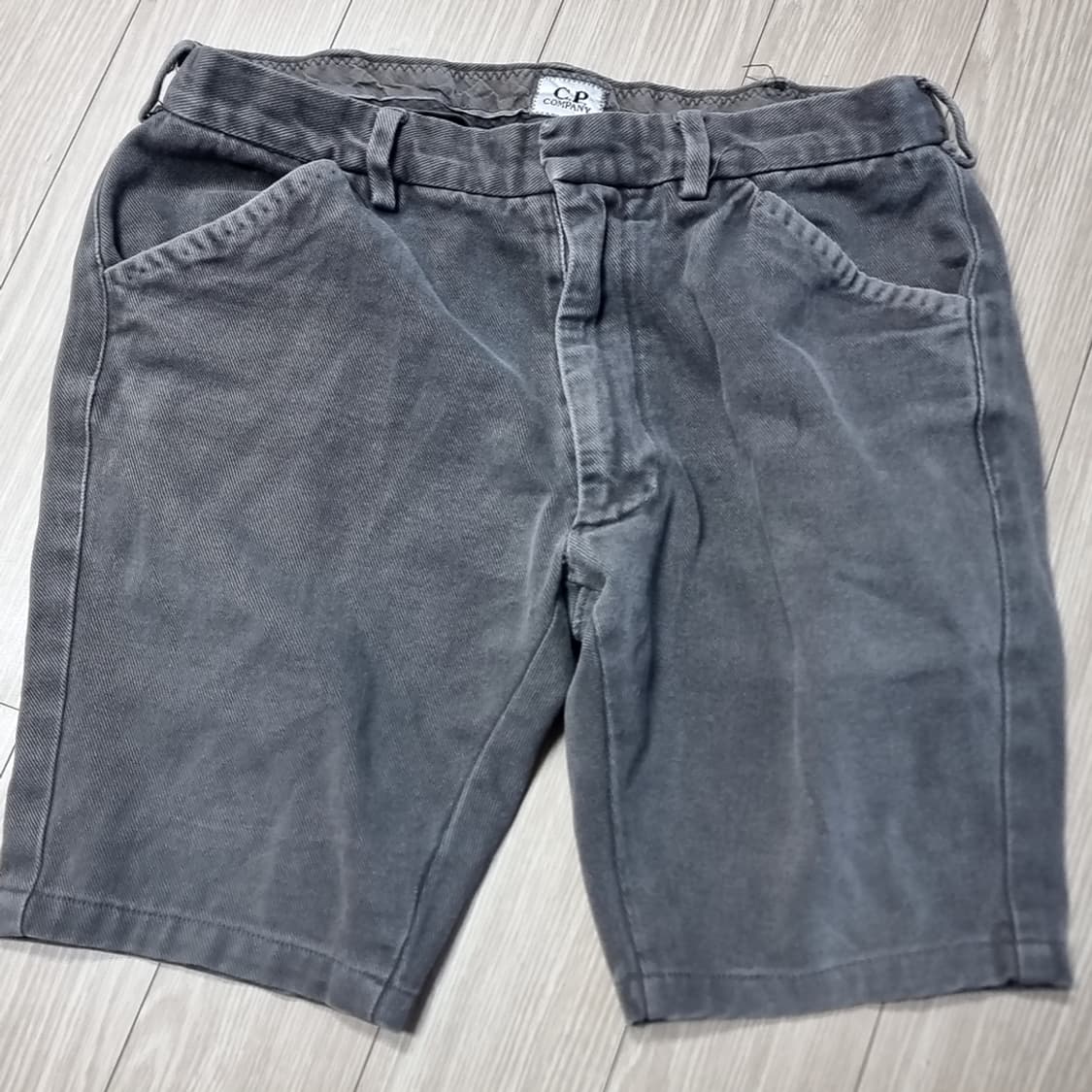이태리제 빈티지 CP컴퍼니 반바지 그레이(48) 상품이미지1