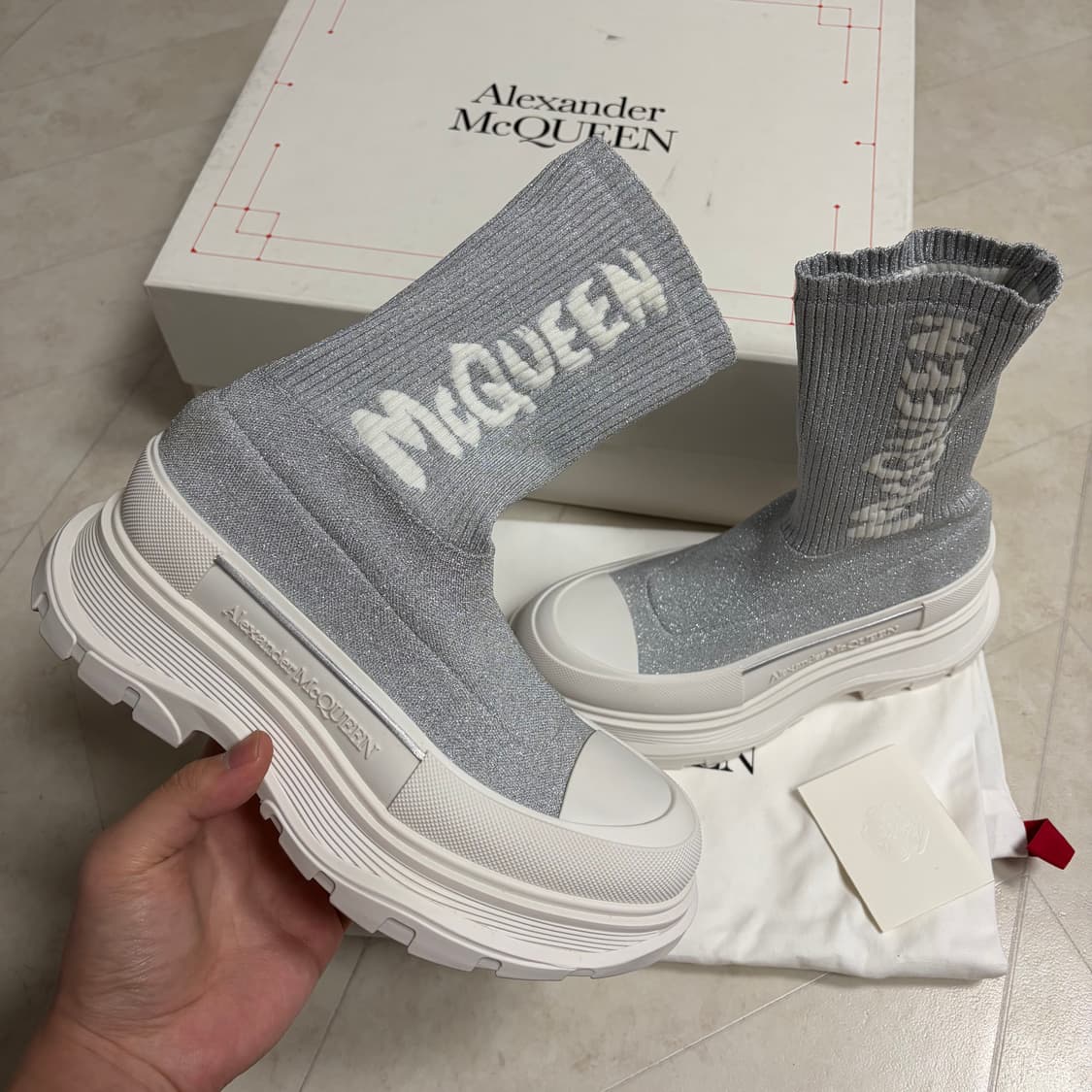 새상품(230)알렉산더맥퀸 그래피티 니트 트레드 슬릭 부츠 실버 상품이미지2