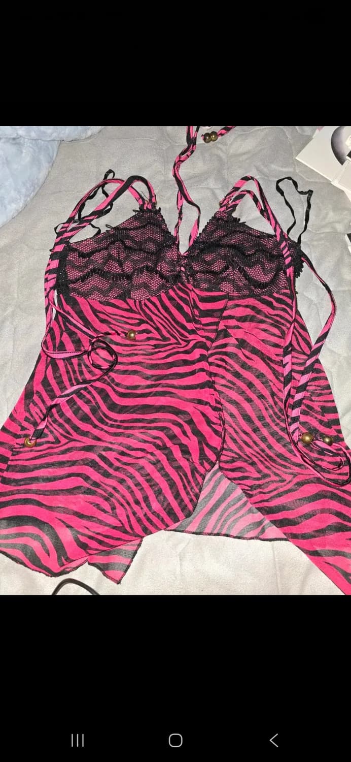 d.i.a 다이아 핫핑크 지브라무늬 홀터 탑 상품이미지1