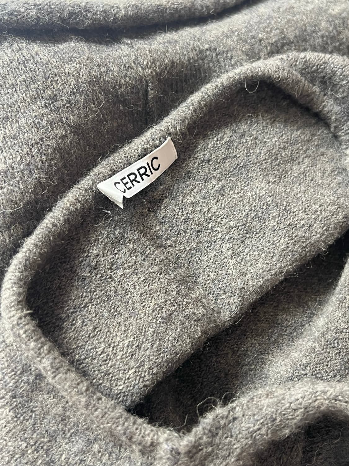 Cerric 홀터넥 니트 상품이미지9