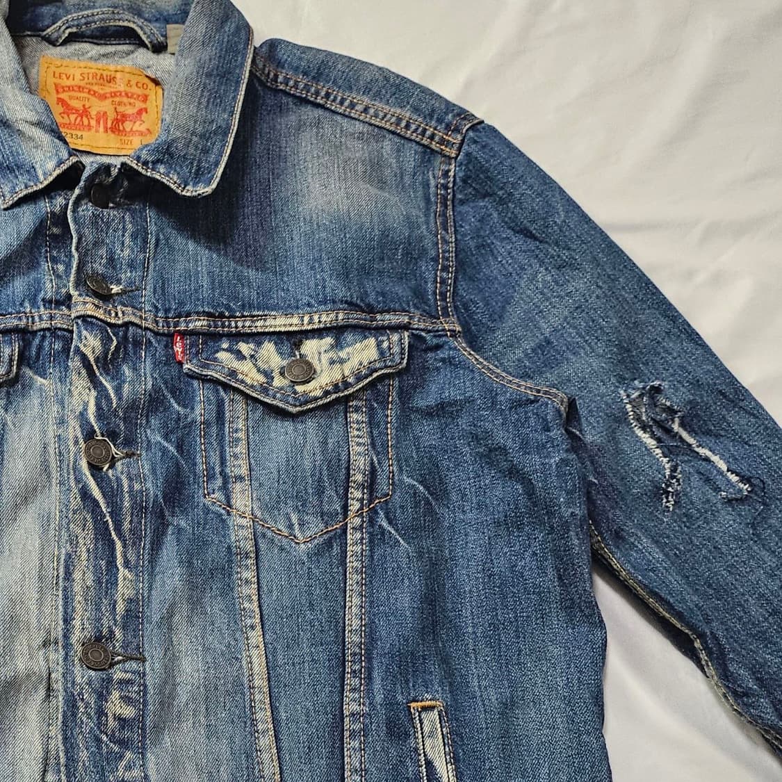 00’s Levi’s 리바이스 데님 워싱 자켓 L015 상품이미지2