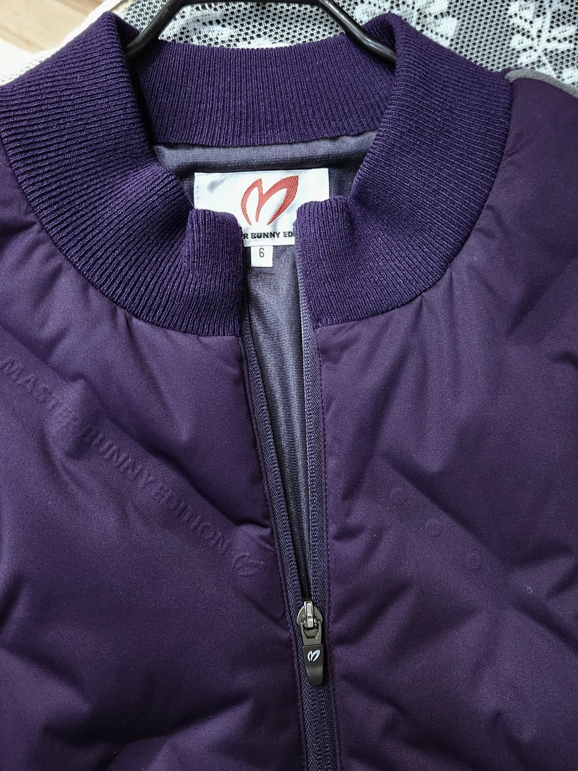 (새상품)마스터버니 에디션 남성골프 구스 다운조끼 상품이미지4