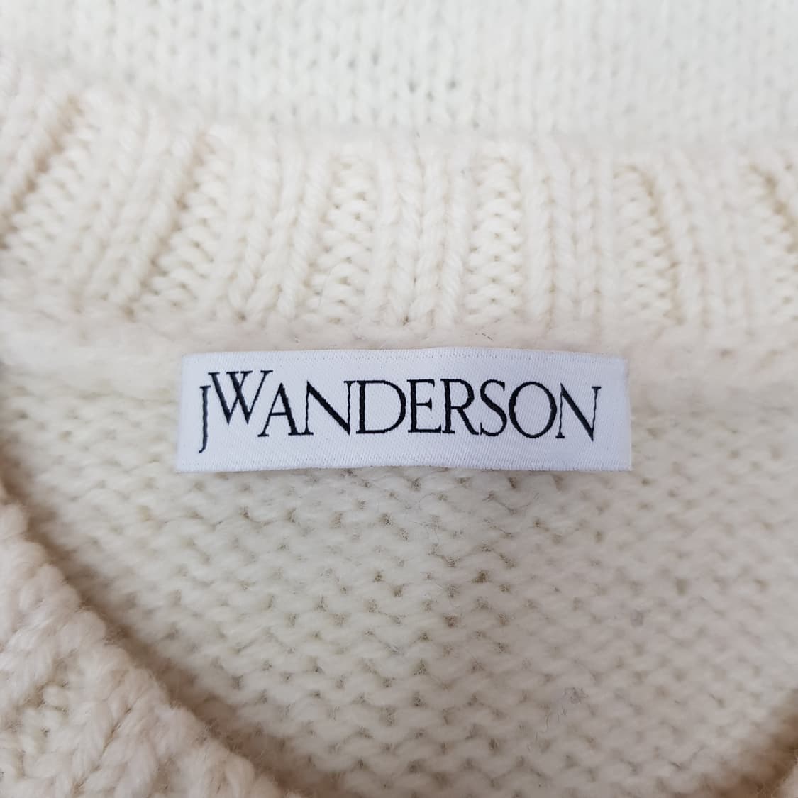 JWANDERSON  울 100% 그래픽 디테일 니트  L사이즈 상품이미지7