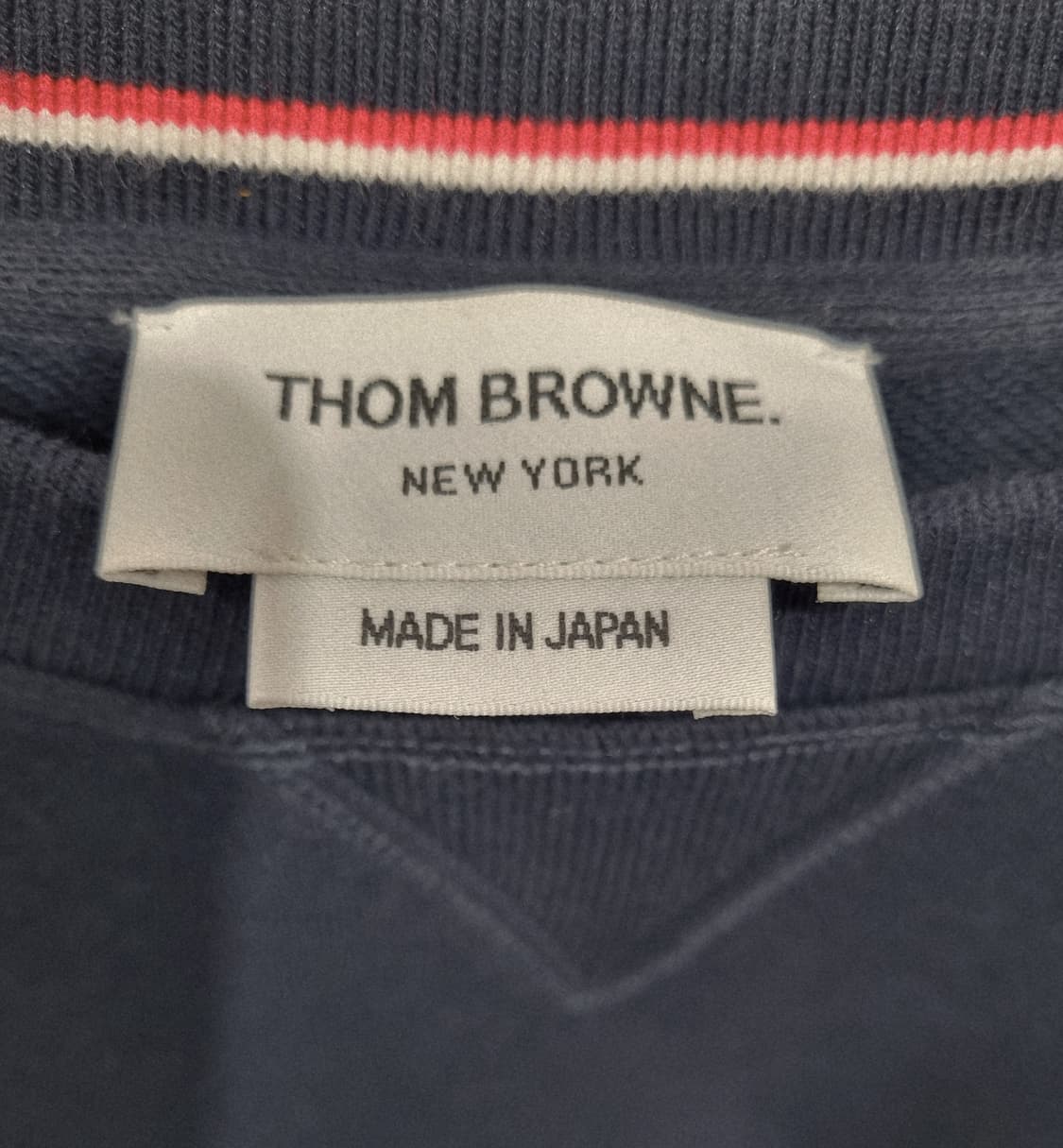 정품) 톰브라운 사선완장 스웨트 셔츠  상품이미지5