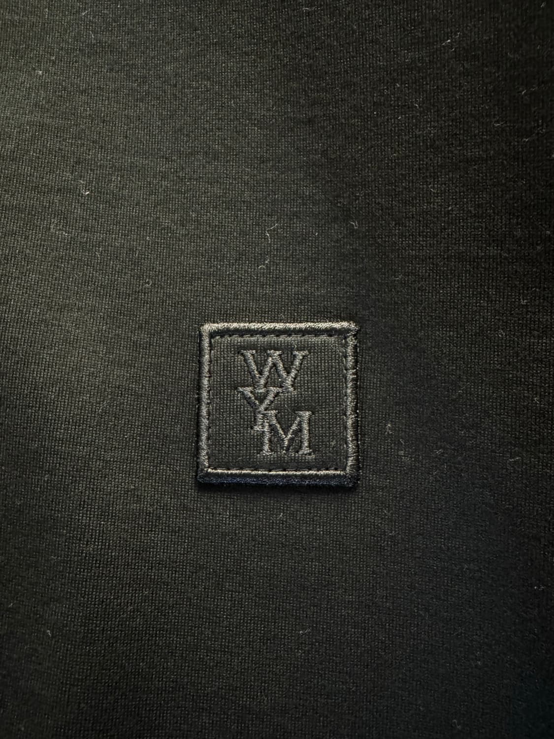 우영미 26ss 블랙 백로고 반팔티 48 상품이미지7