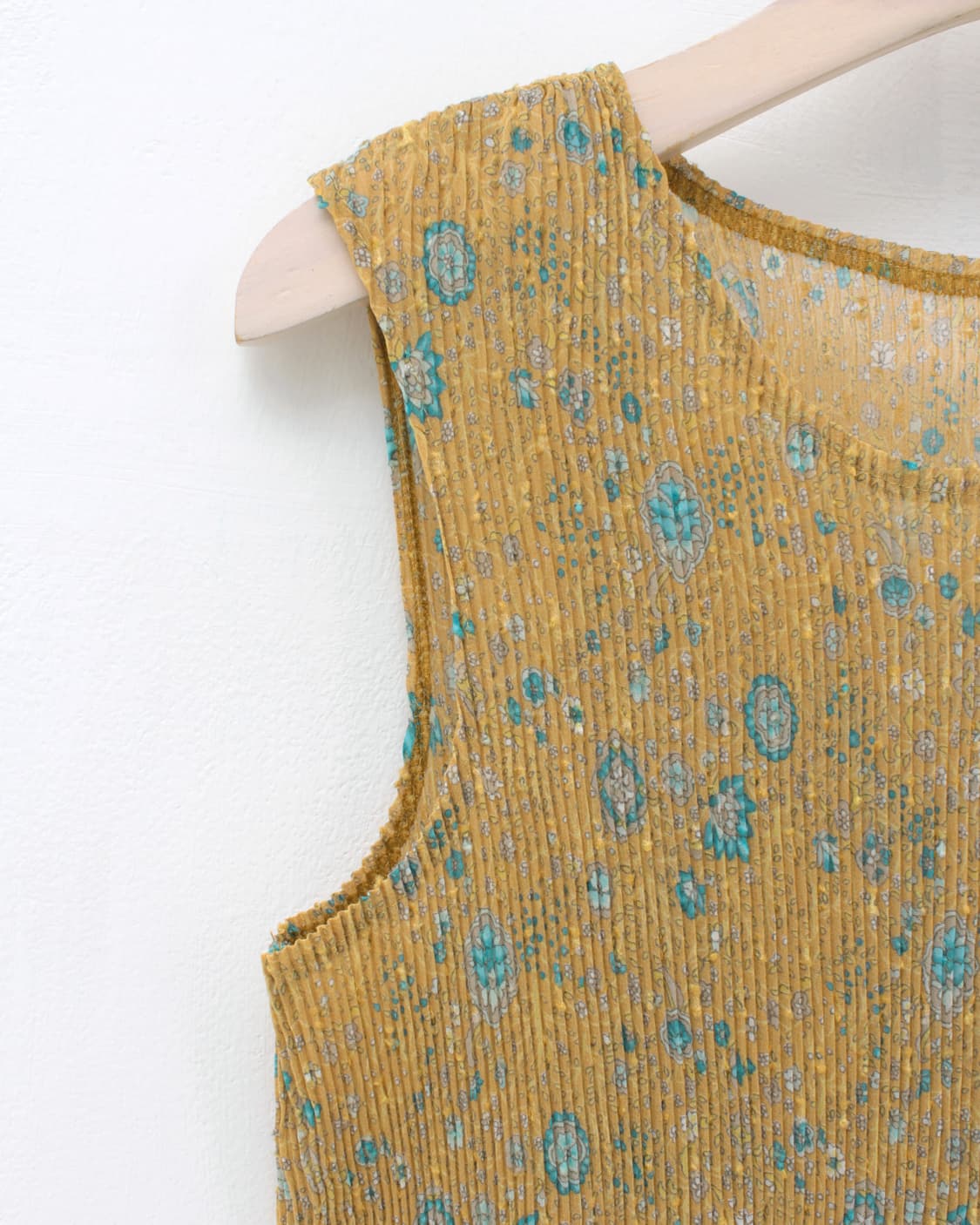 일본 빈티지 플리츠 플라워 슬리브리스 나시 라운드넥 민소매 탑 상품이미지3