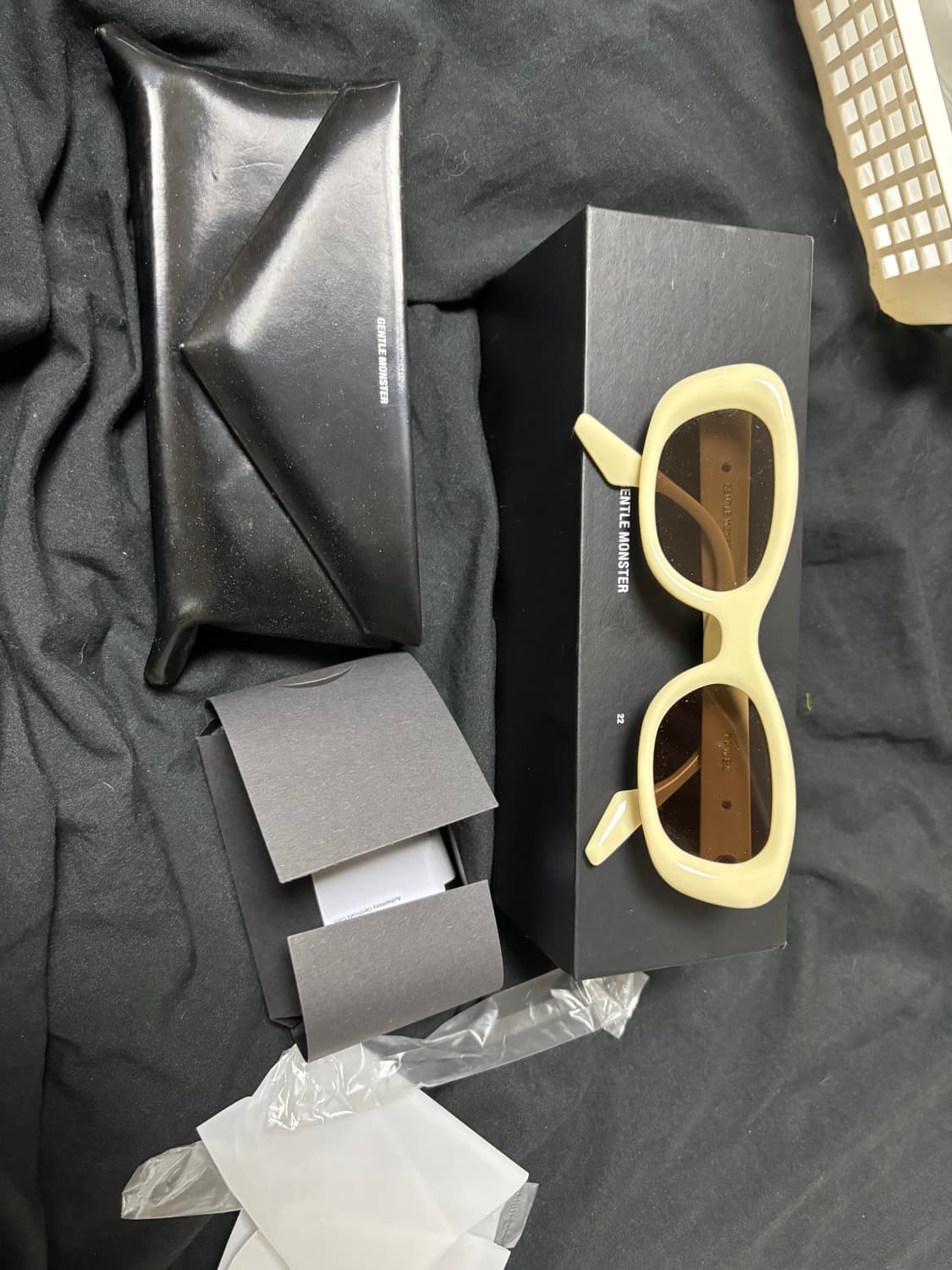 젠틀몬스터 탐부 y4 상품이미지2