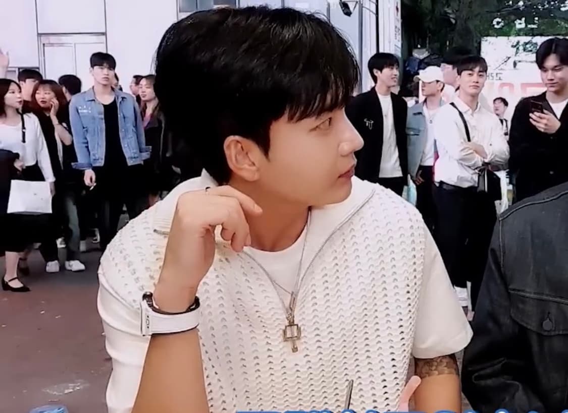 (52) 23ss 우영미 오픈카라 니트 반팔 티셔츠 화이트 상품이미지6