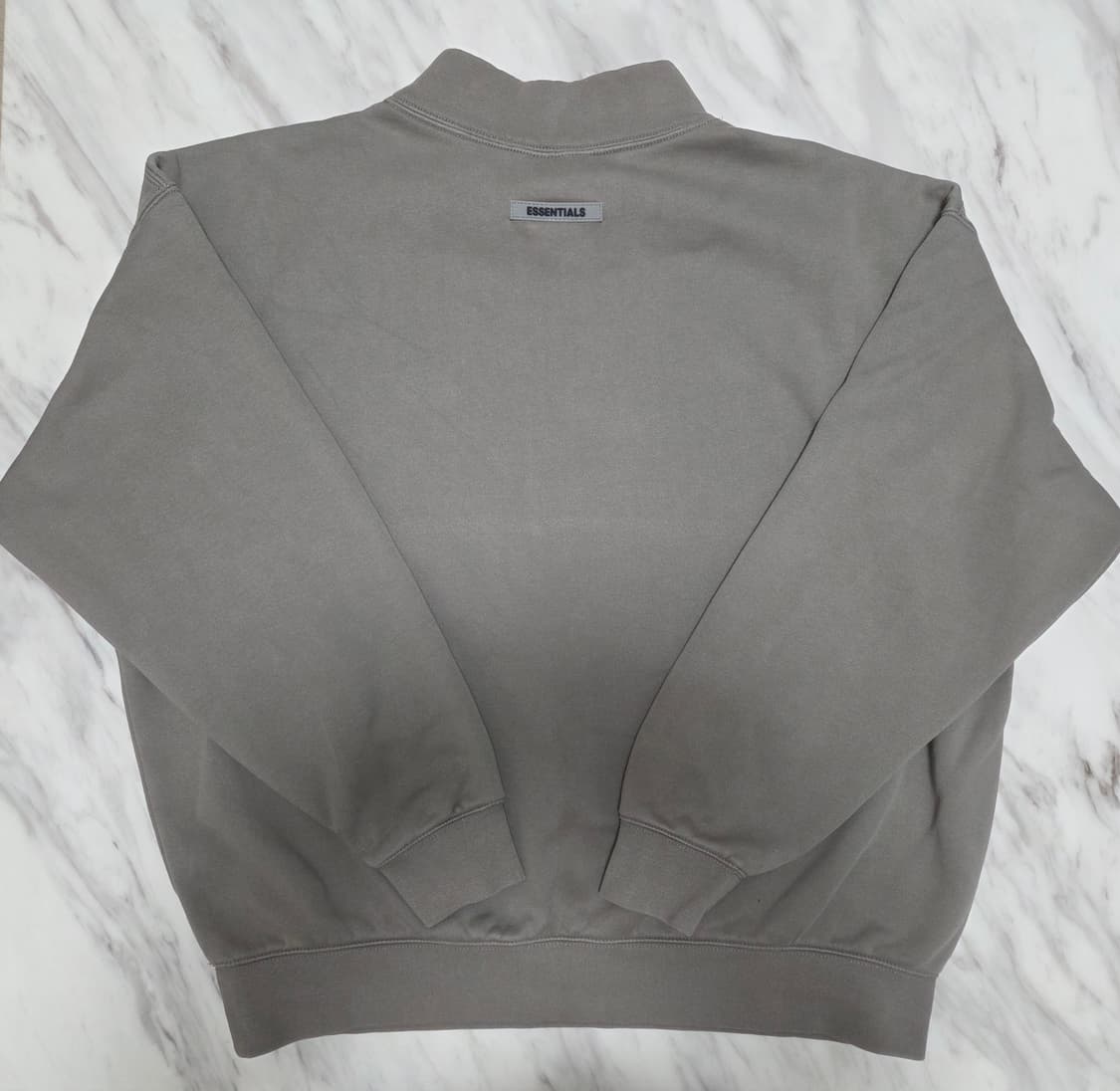 피오갓에센셜 풀오버 모크넥 스웻셔츠  상품이미지2