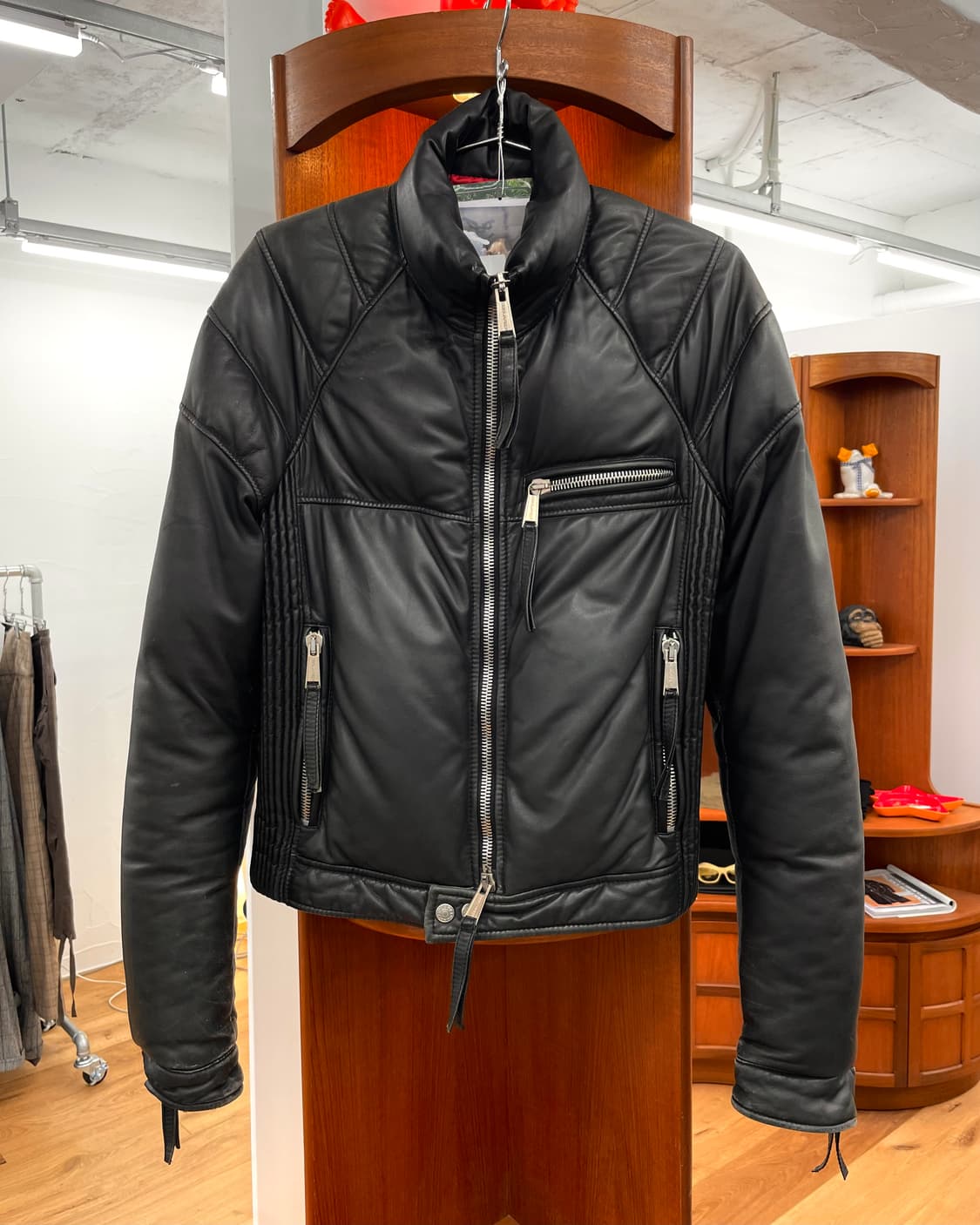 [48] 디스퀘어드2 레더 다운 자켓 상품이미지1