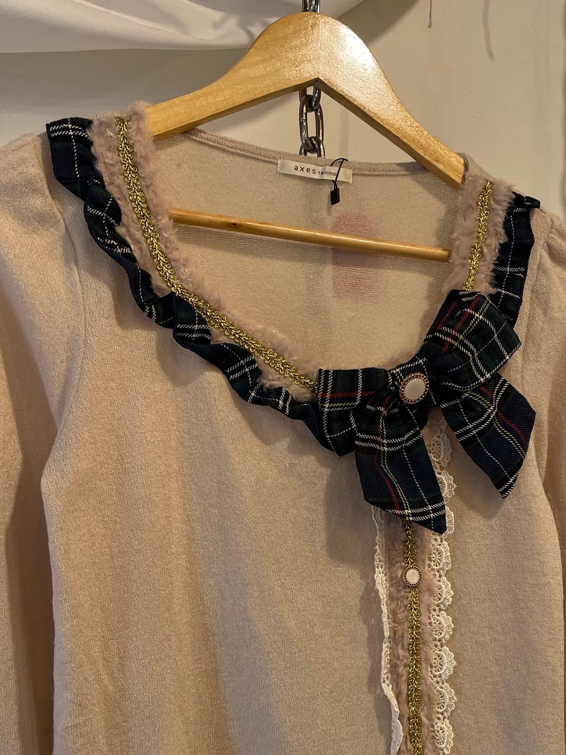 axes femme 엑시즈팜 퍼 체크리본 아이보리 니트 롱슬리브  상품이미지4