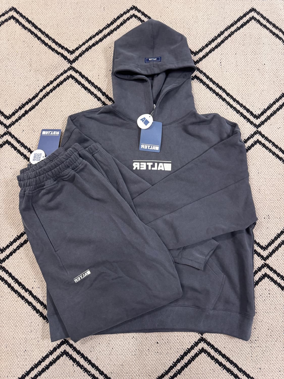 [새제품/L] 알터 피그먼트 스웻 셋업 - 네이비 상품이미지5