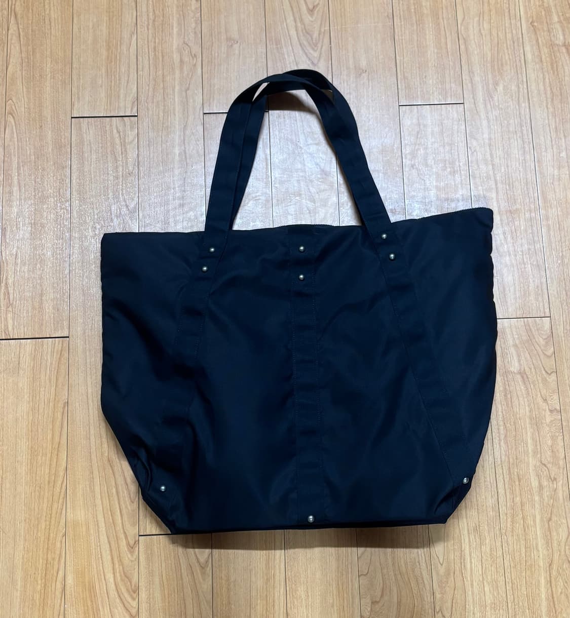 이그노타 코어:13 토트백 블랙 상품이미지2