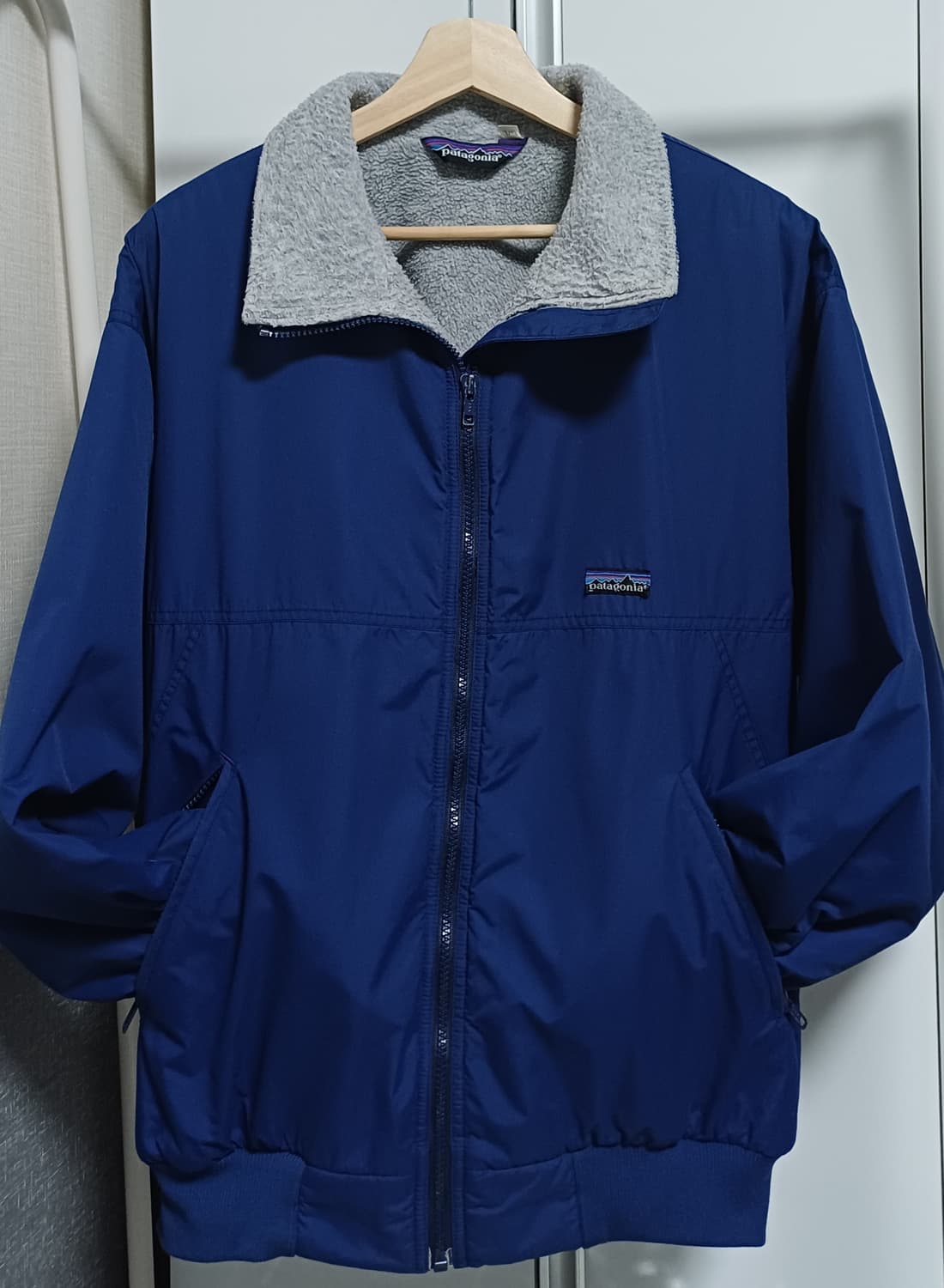 🇨🇦 파타고니아 쉘드 신칠라 봄버 자켓 - 블루 상품이미지2